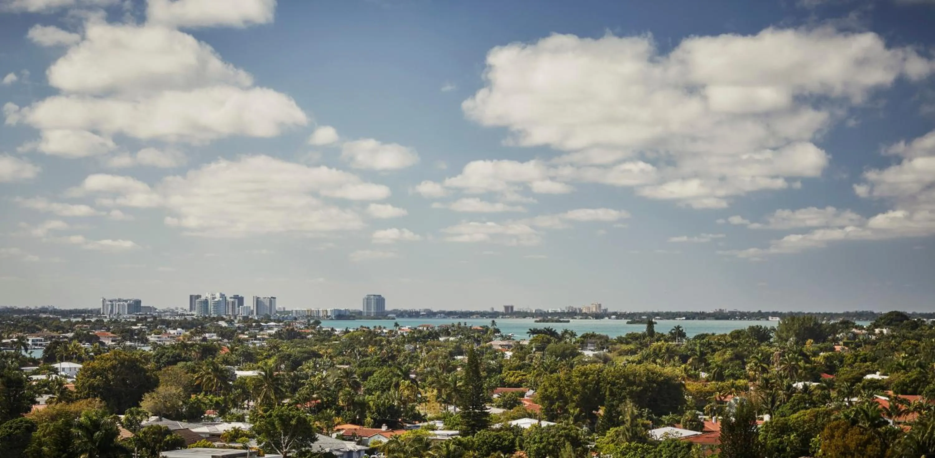 City view in Four Seasons Hotel at The Surf Club