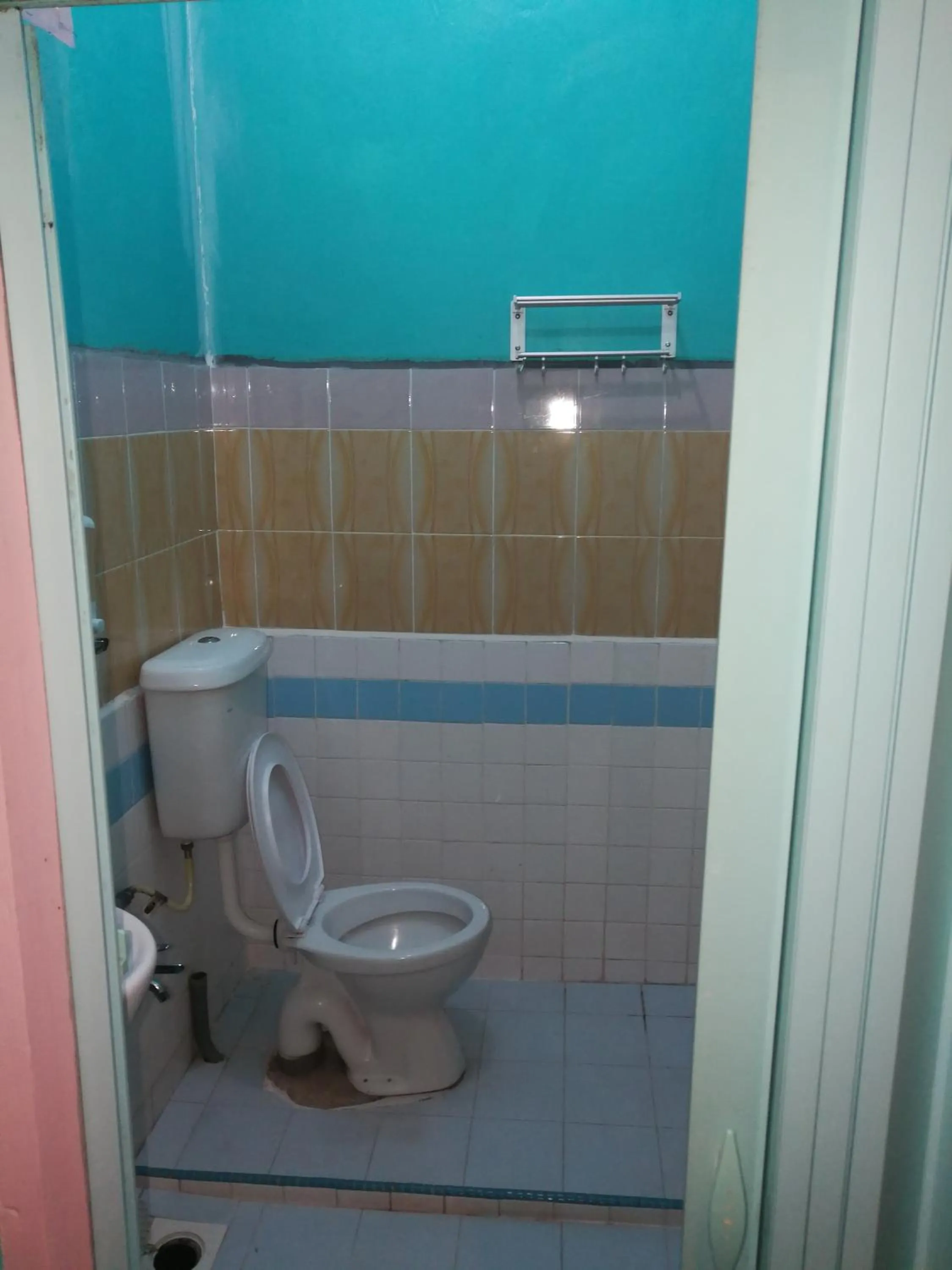 Shower in Rainbow Tioman Cottage