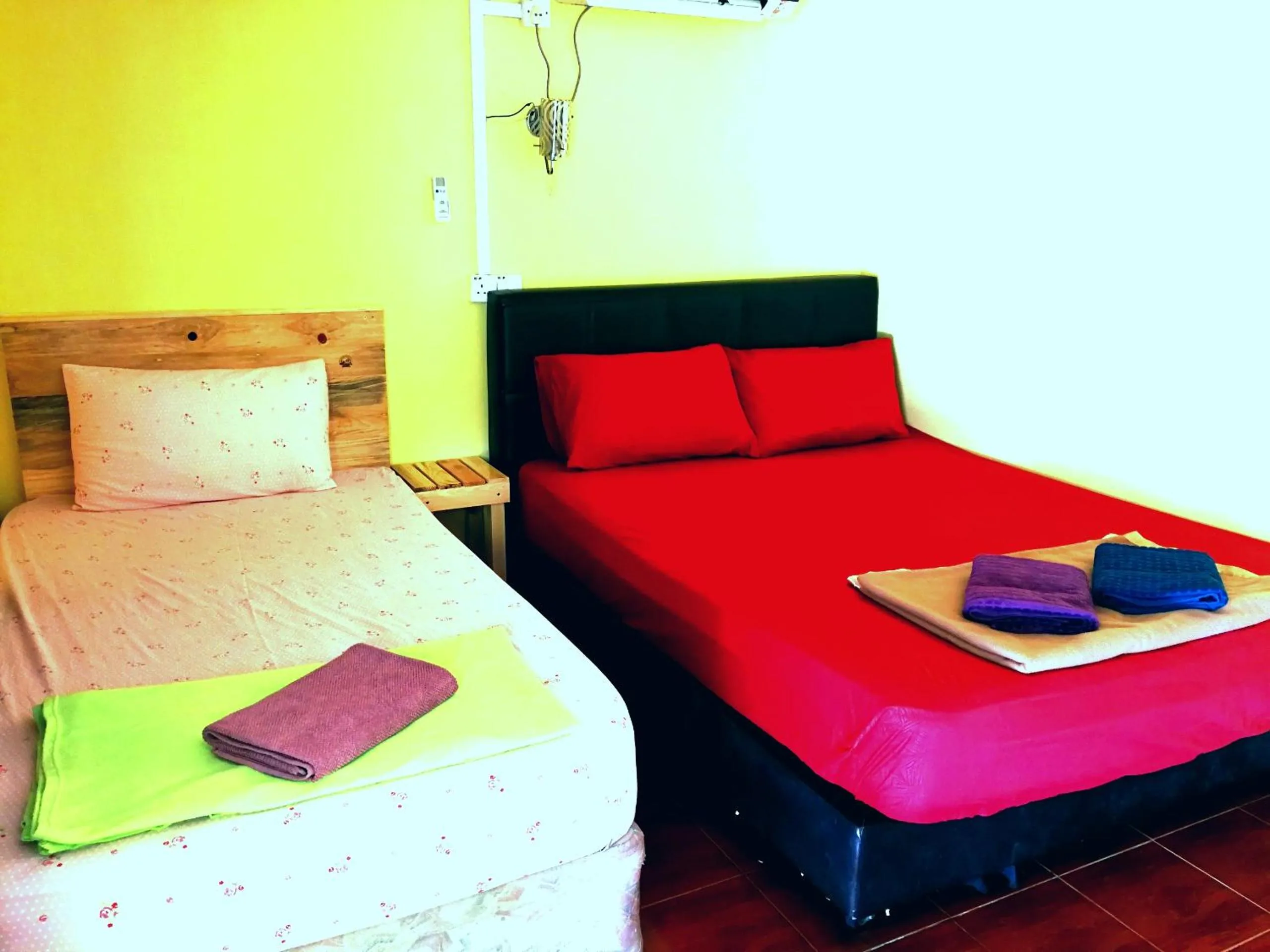 Bedroom, Bed in Rainbow Tioman Cottage