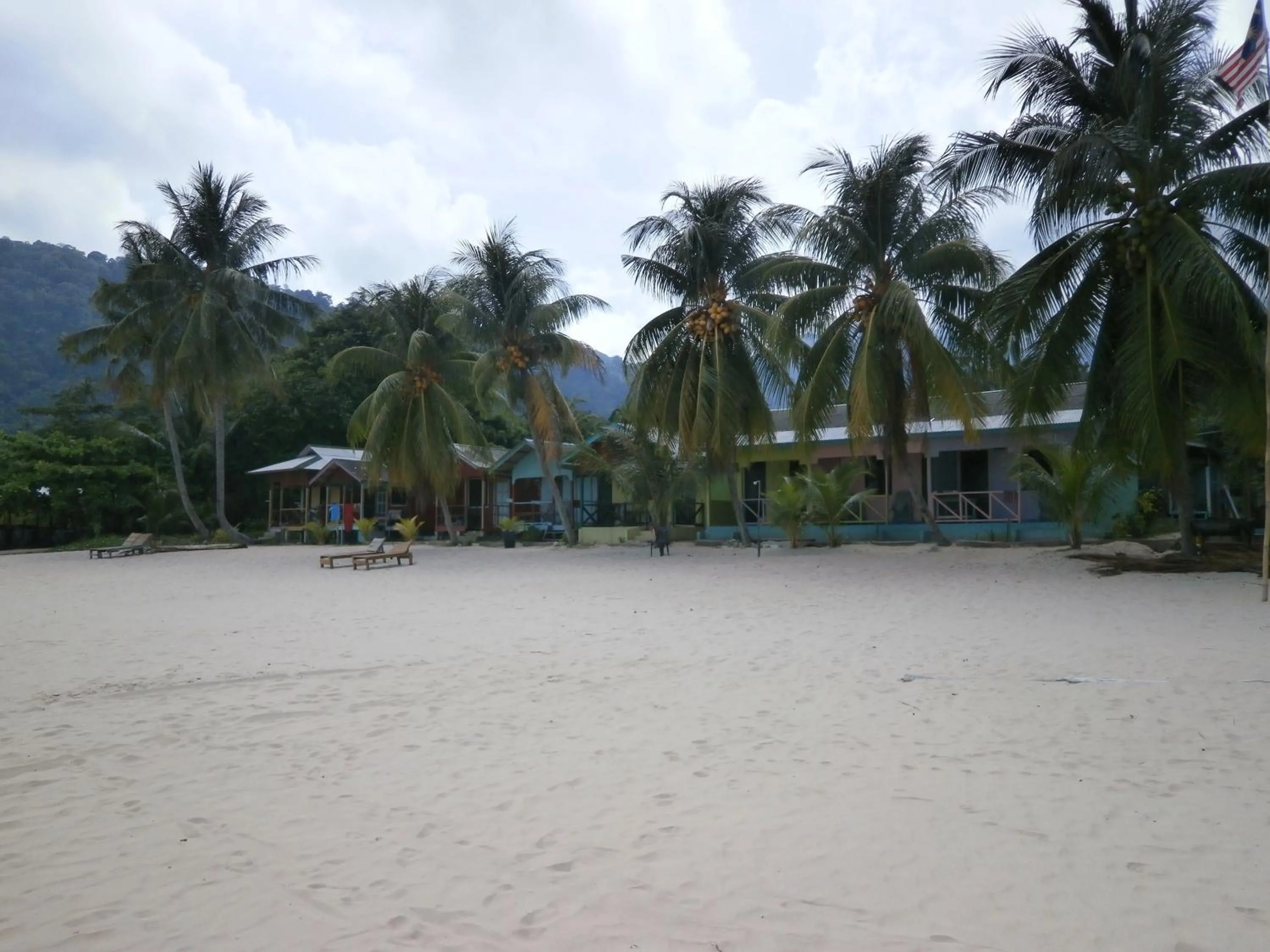 Beach in Rainbow Tioman Cottage