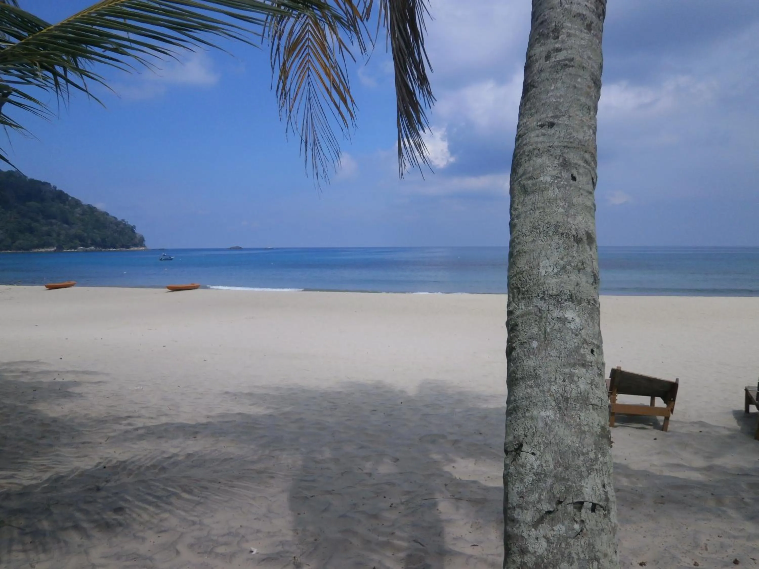Beach in Rainbow Tioman Cottage