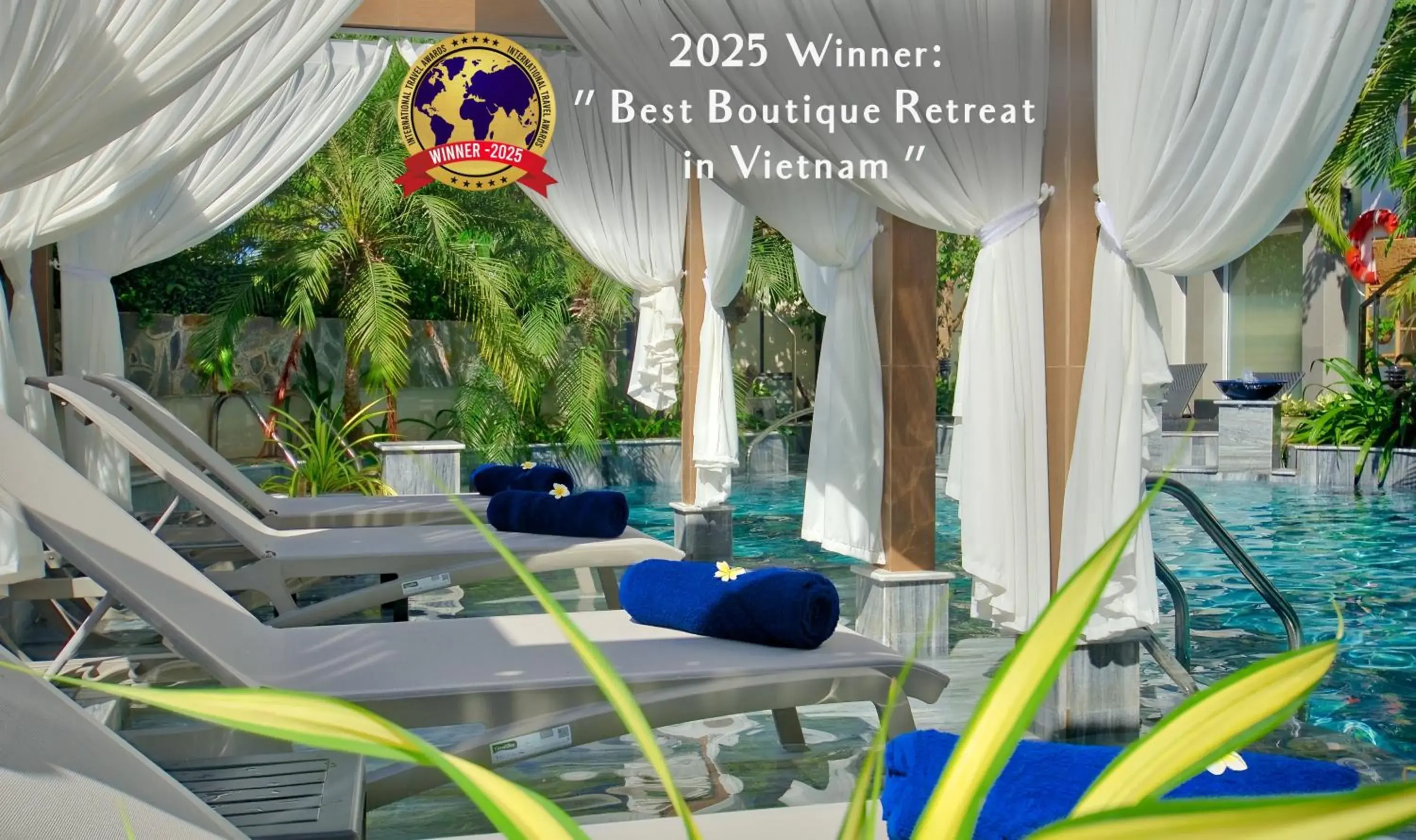 sunbed in The Wind Resort - Tropical Hillside Escape sunbed in The Wind Resort - Tropical Hillside Escape