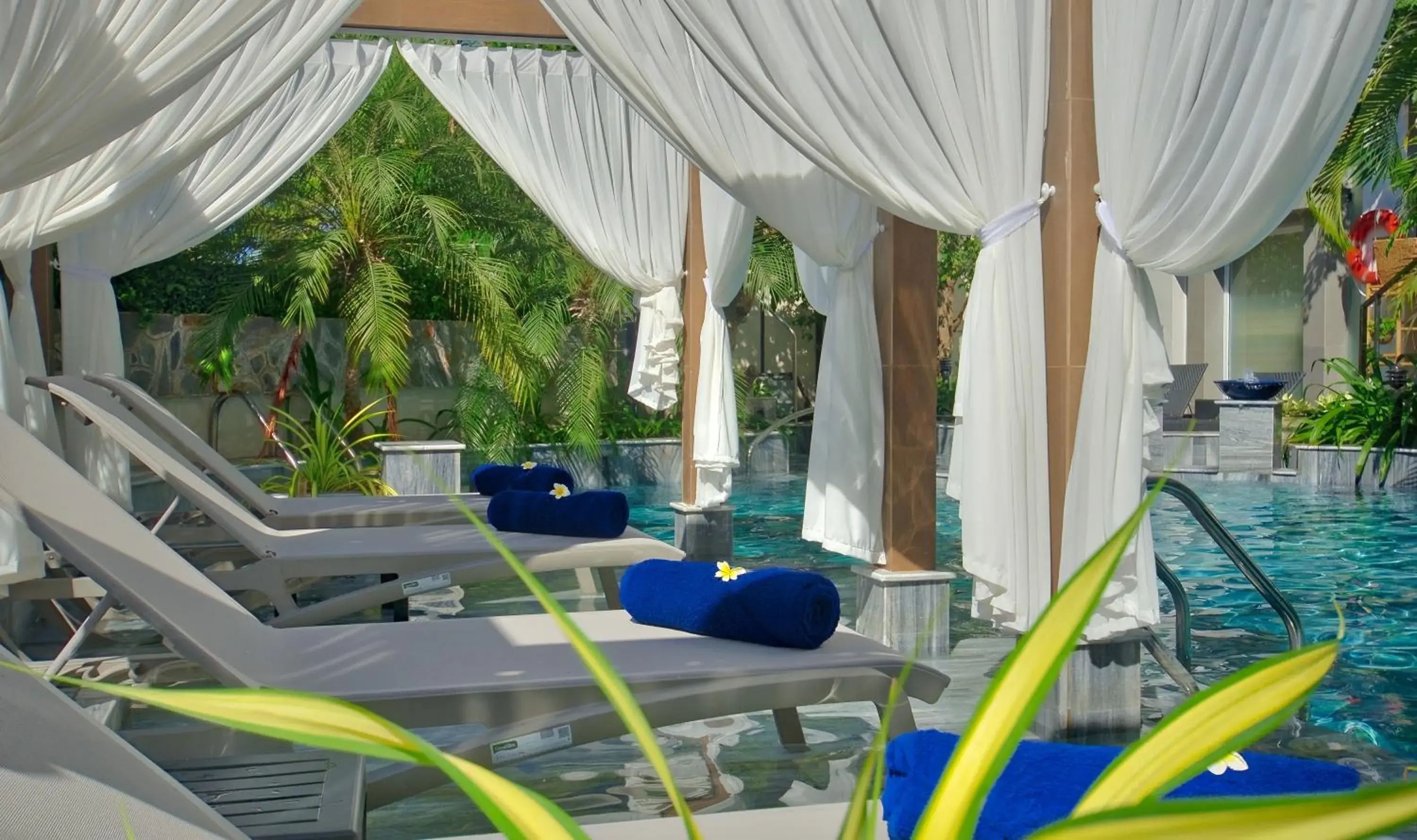 Swimming pool in The Wind Resort - Tropical Hillside Escape Swimming pool in The Wind Resort - Tropical Hillside Escape