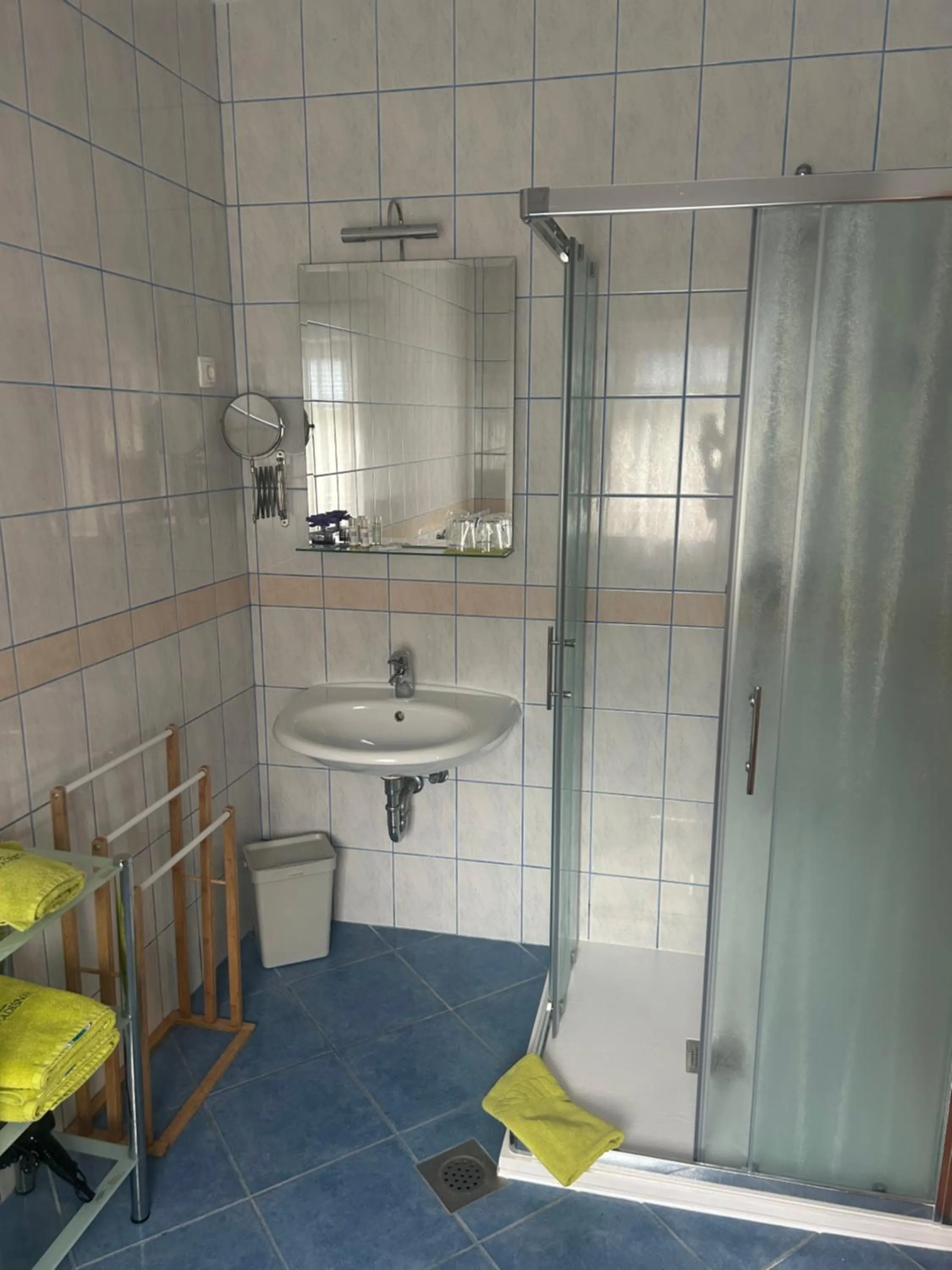 Shower in Tourist farm Gradišnik