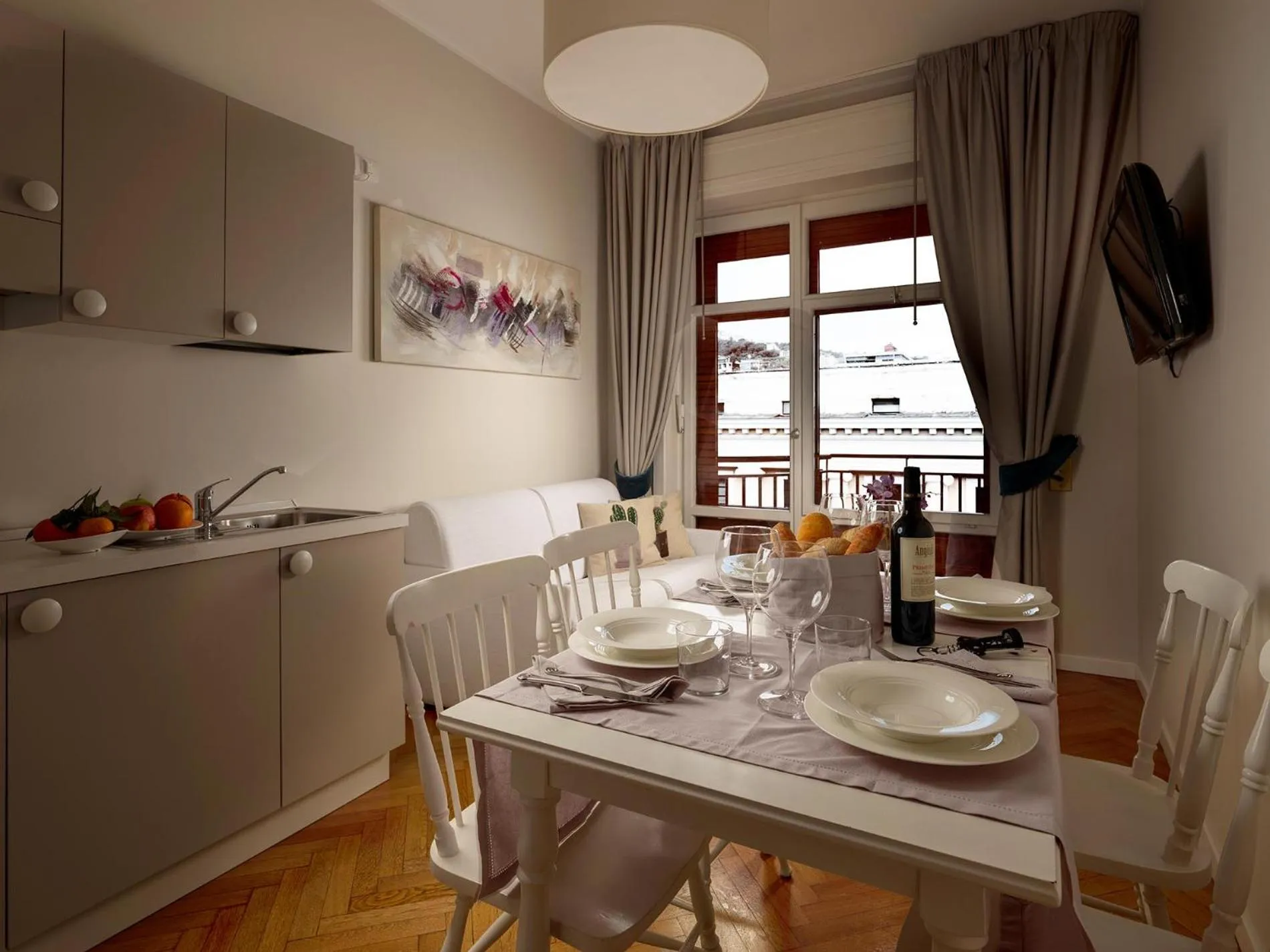 Property building in Attico 195