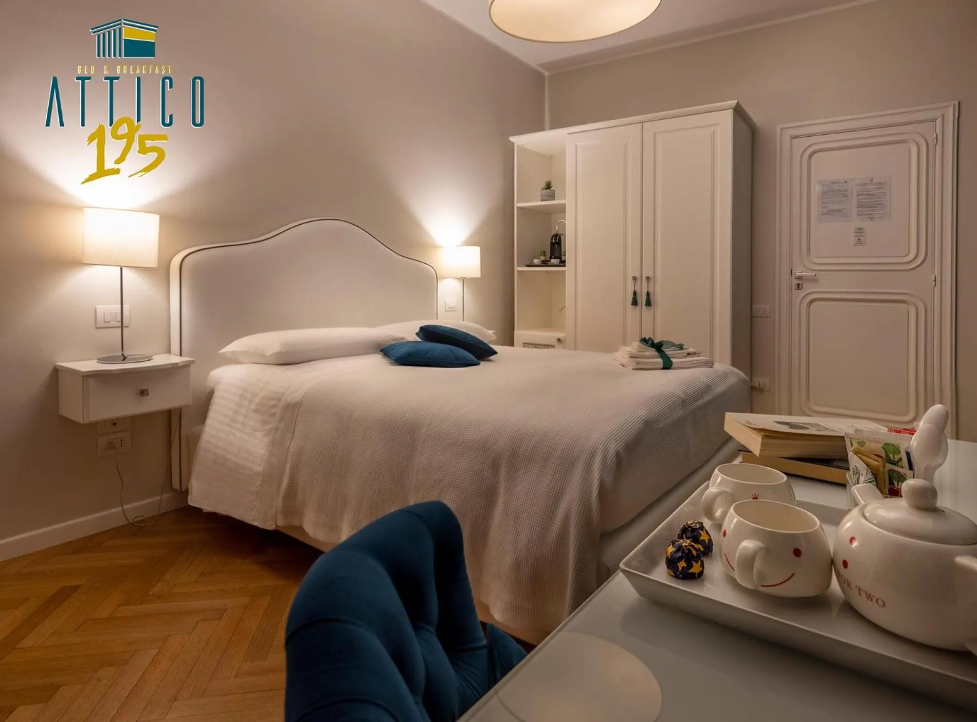 Photo of the whole room, Bed in Attico 195