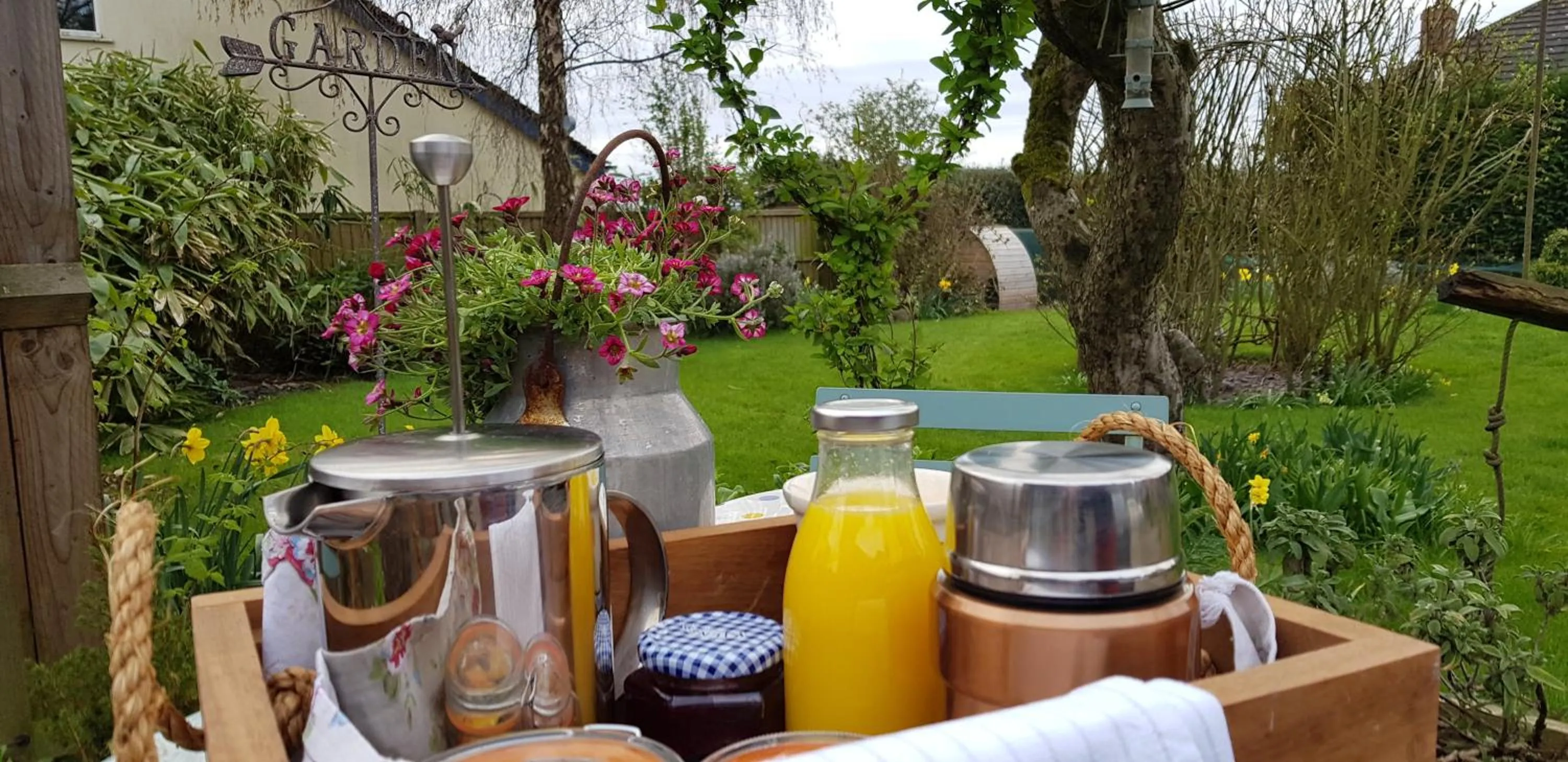 Continental breakfast in The Dorm Bed and Breakfast