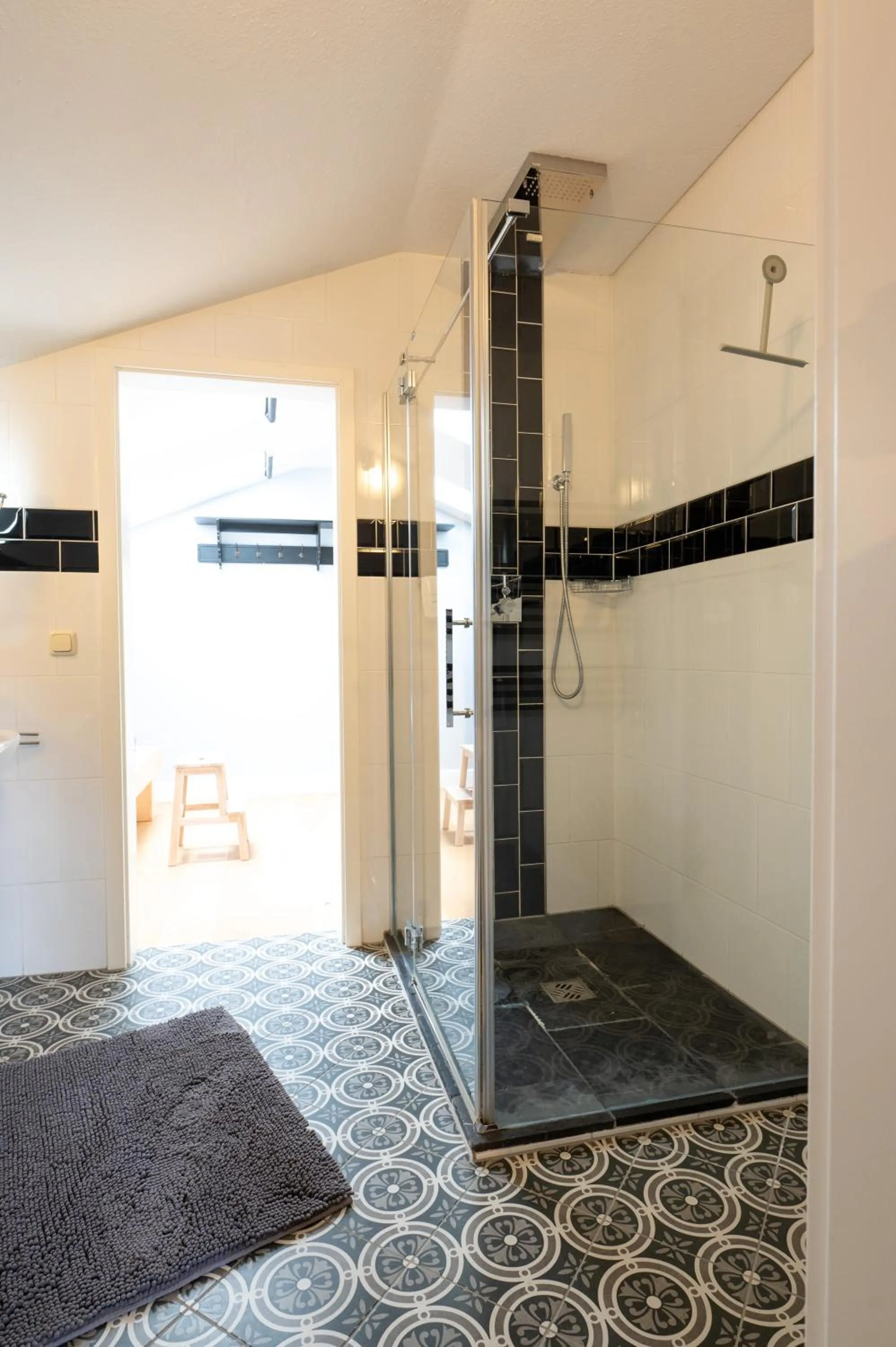 Shower in ALPENLIEBE - Sauna & Whirlpool - APARTments
