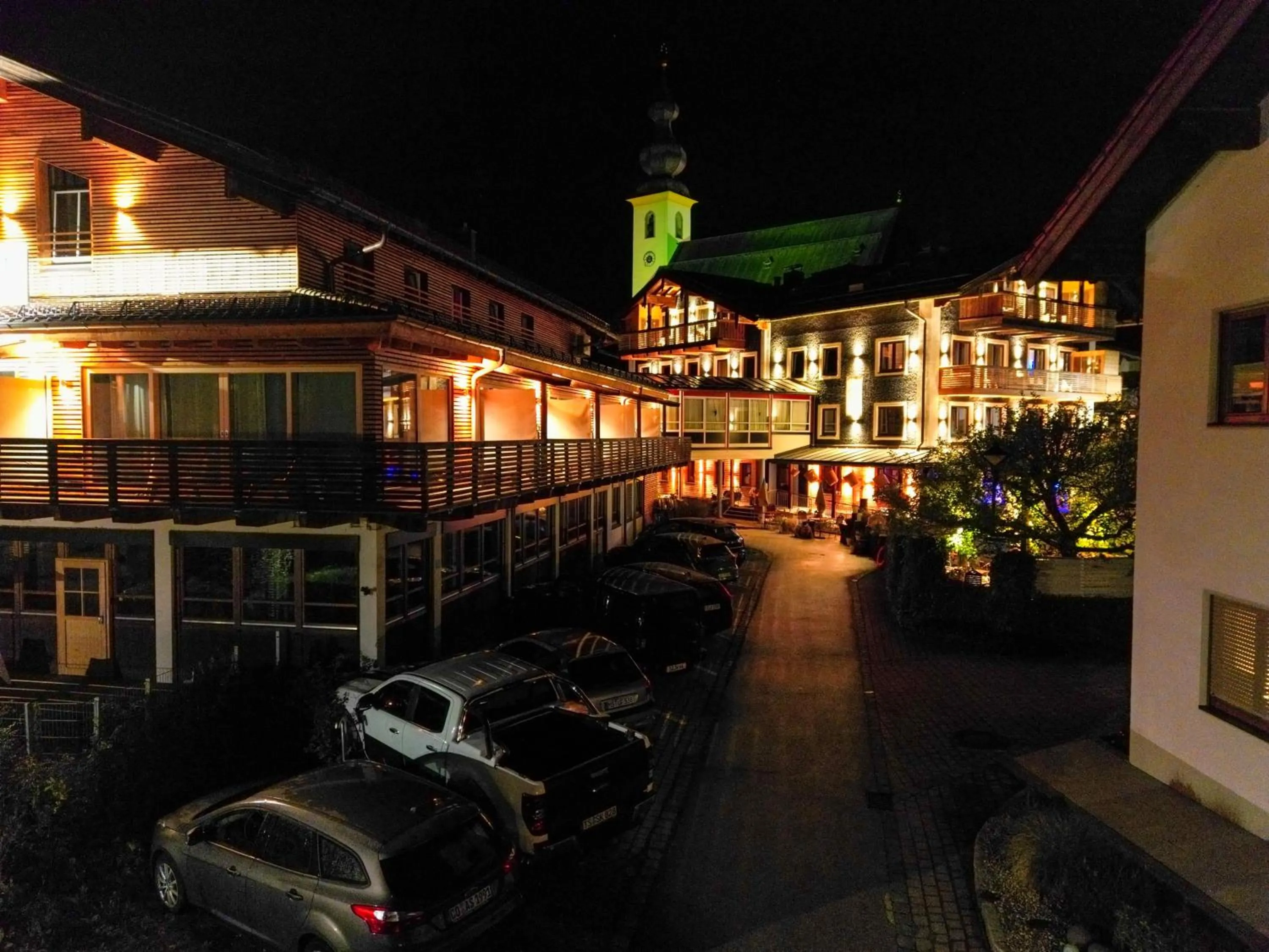 Property building in ALPENLIEBE - Sauna & Whirlpool - APARTments