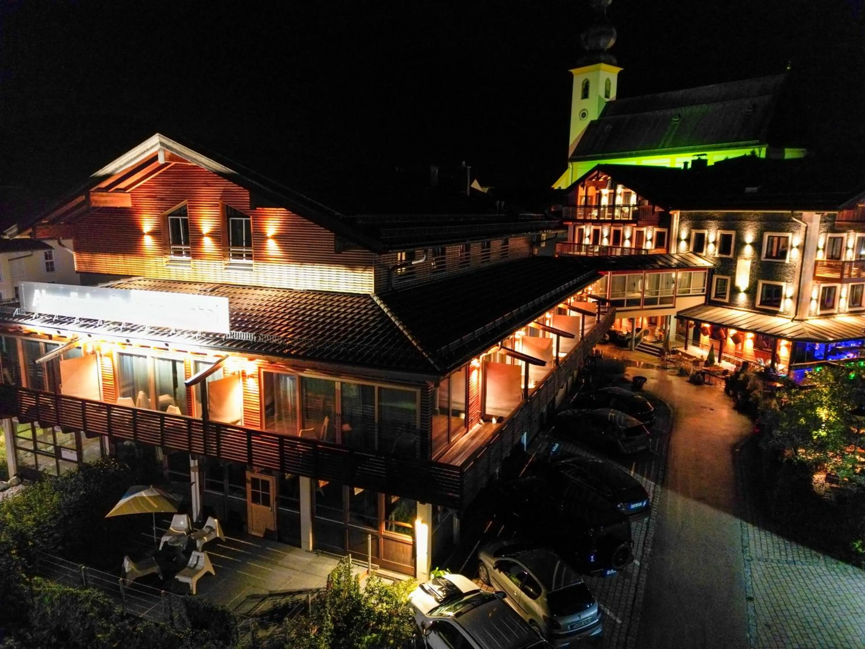 Property building in ALPENLIEBE - Sauna & Whirlpool - APARTments