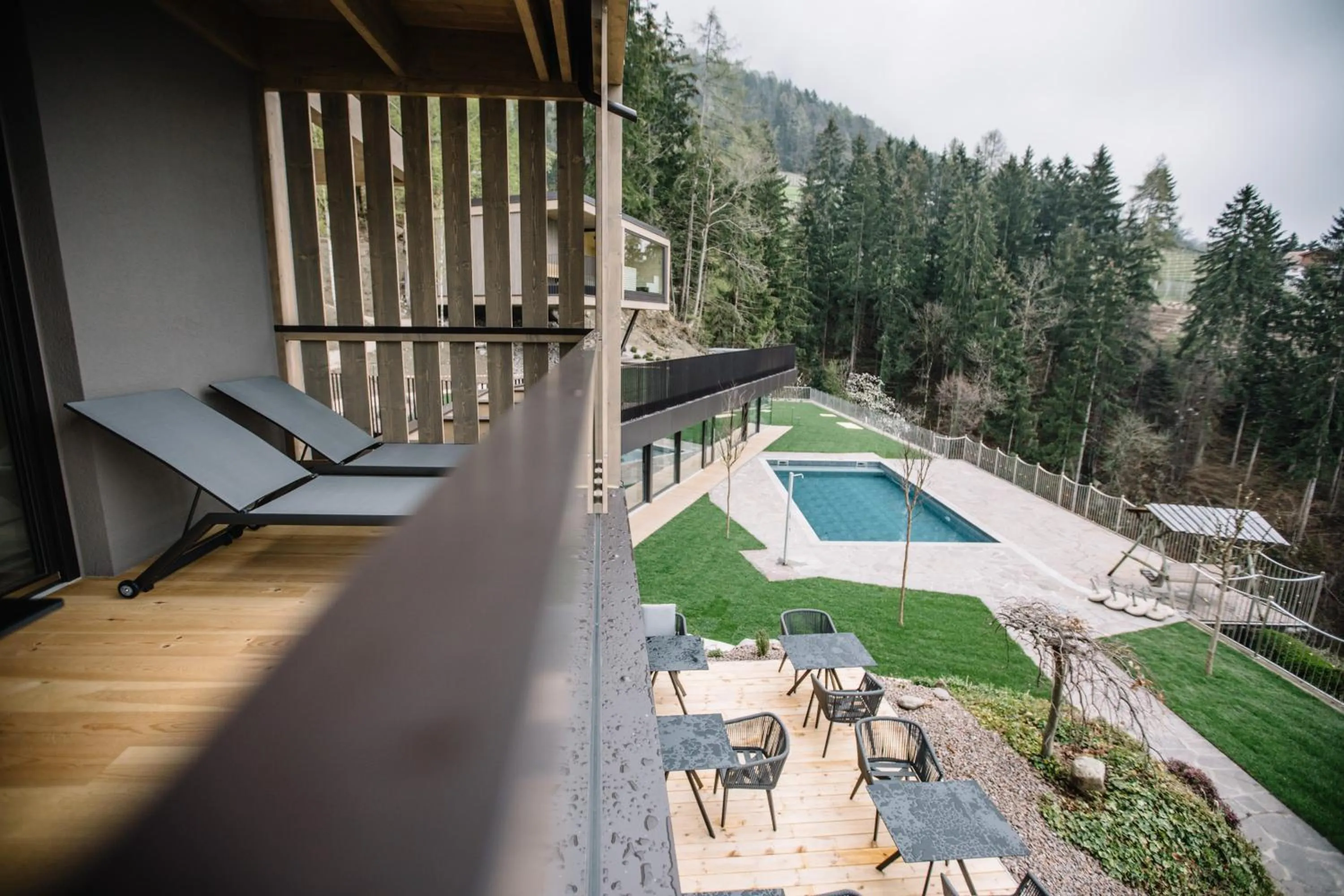 Pool view in Panoramic Suites Winzerhöhe