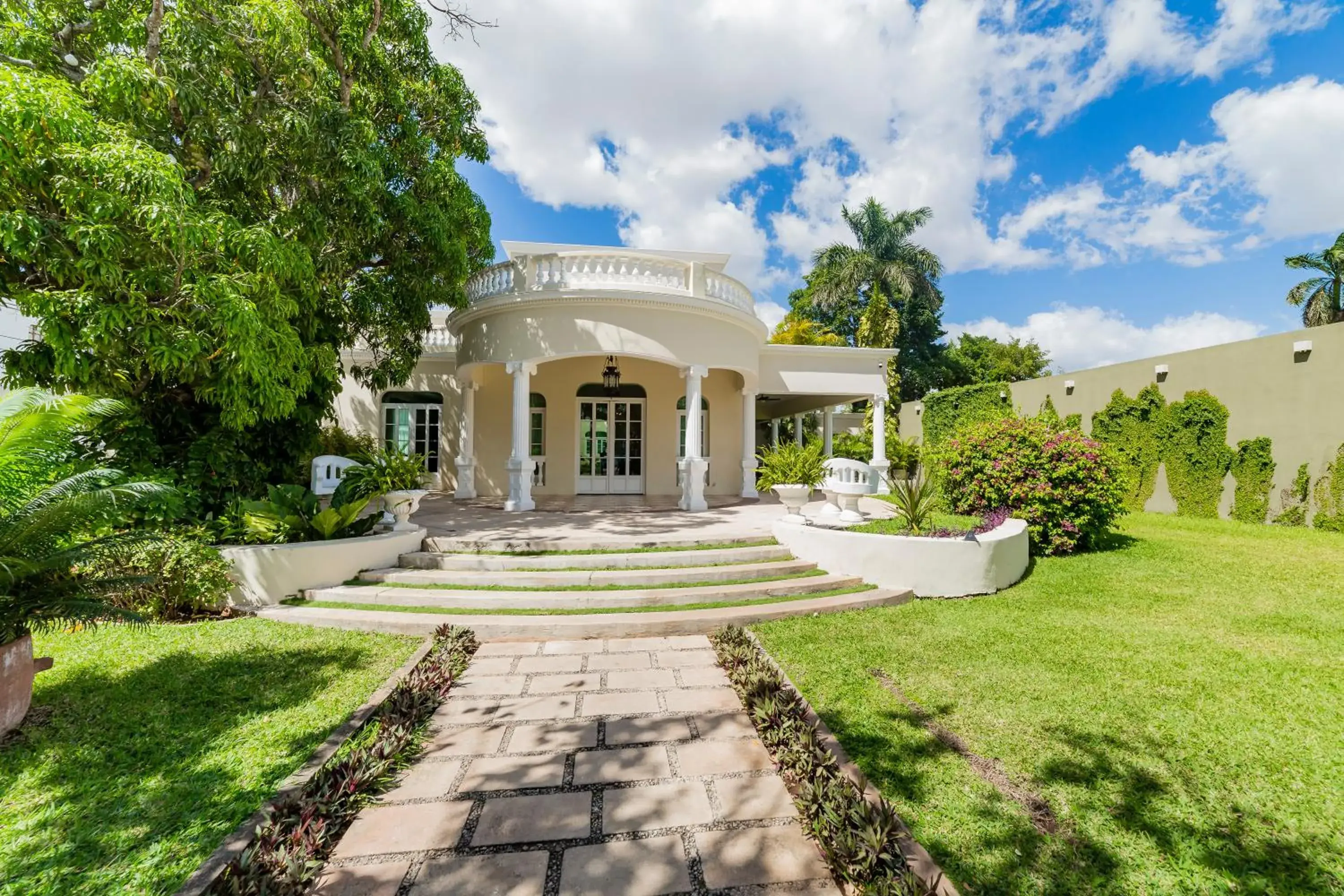 Facade/entrance in Delfina Boutique Hotel Facade/entrance in Delfina Boutique Hotel