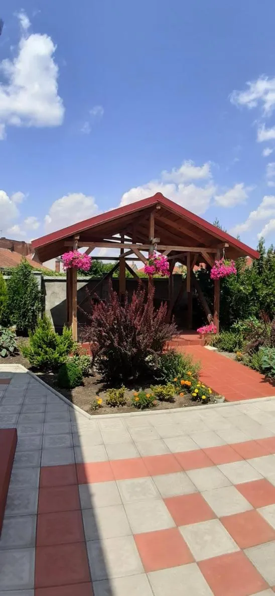 Property building in La Principessa