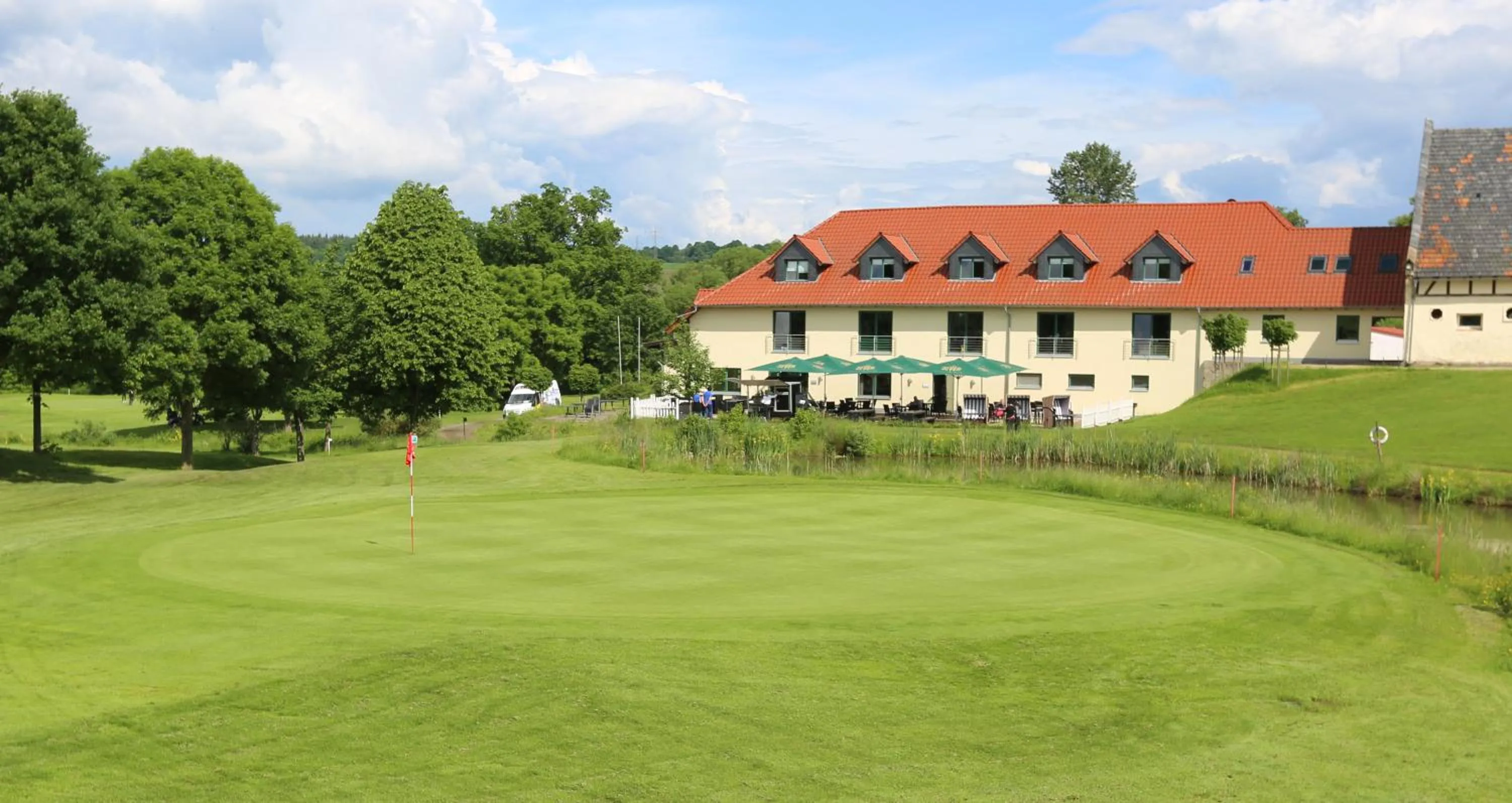 Property building in Apartments Golfpark Schlossgut Sickendorf