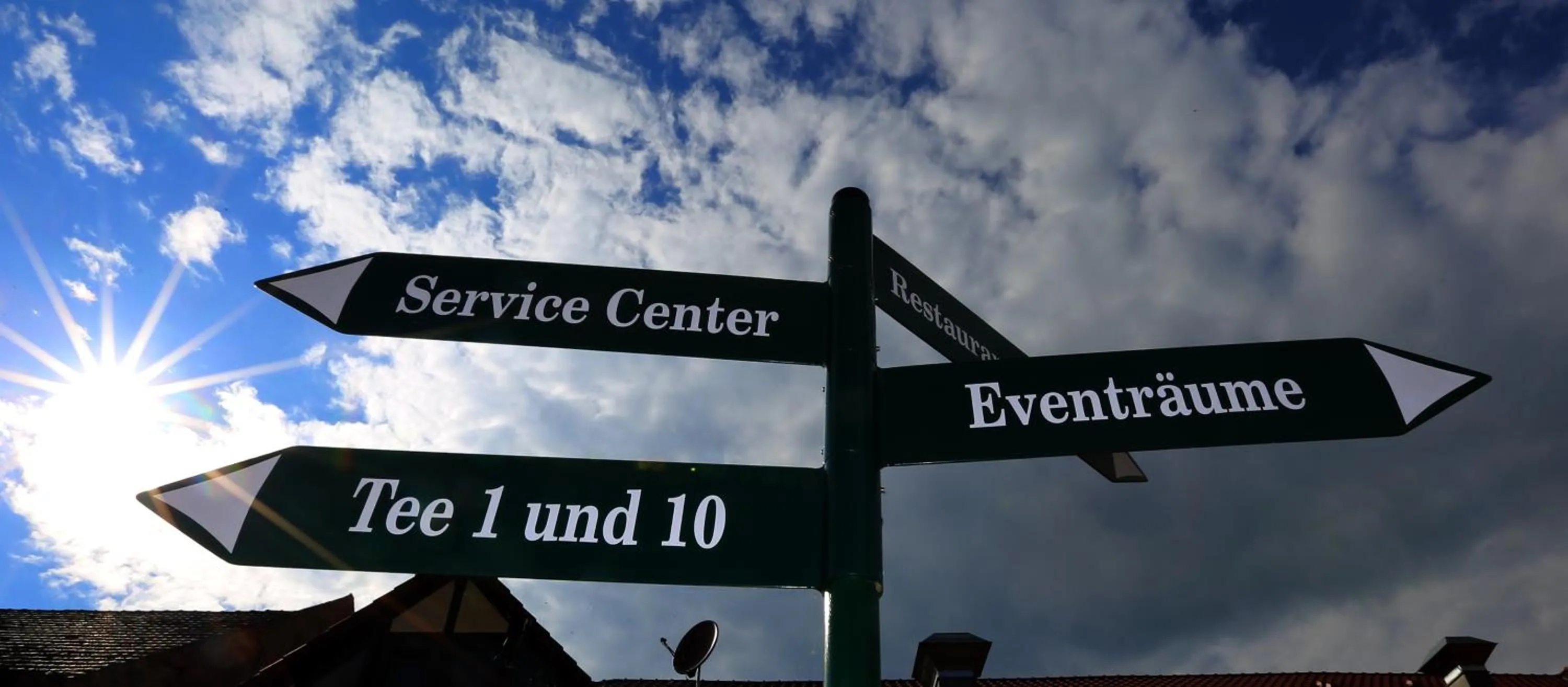 Property logo or sign in Apartments Golfpark Schlossgut Sickendorf