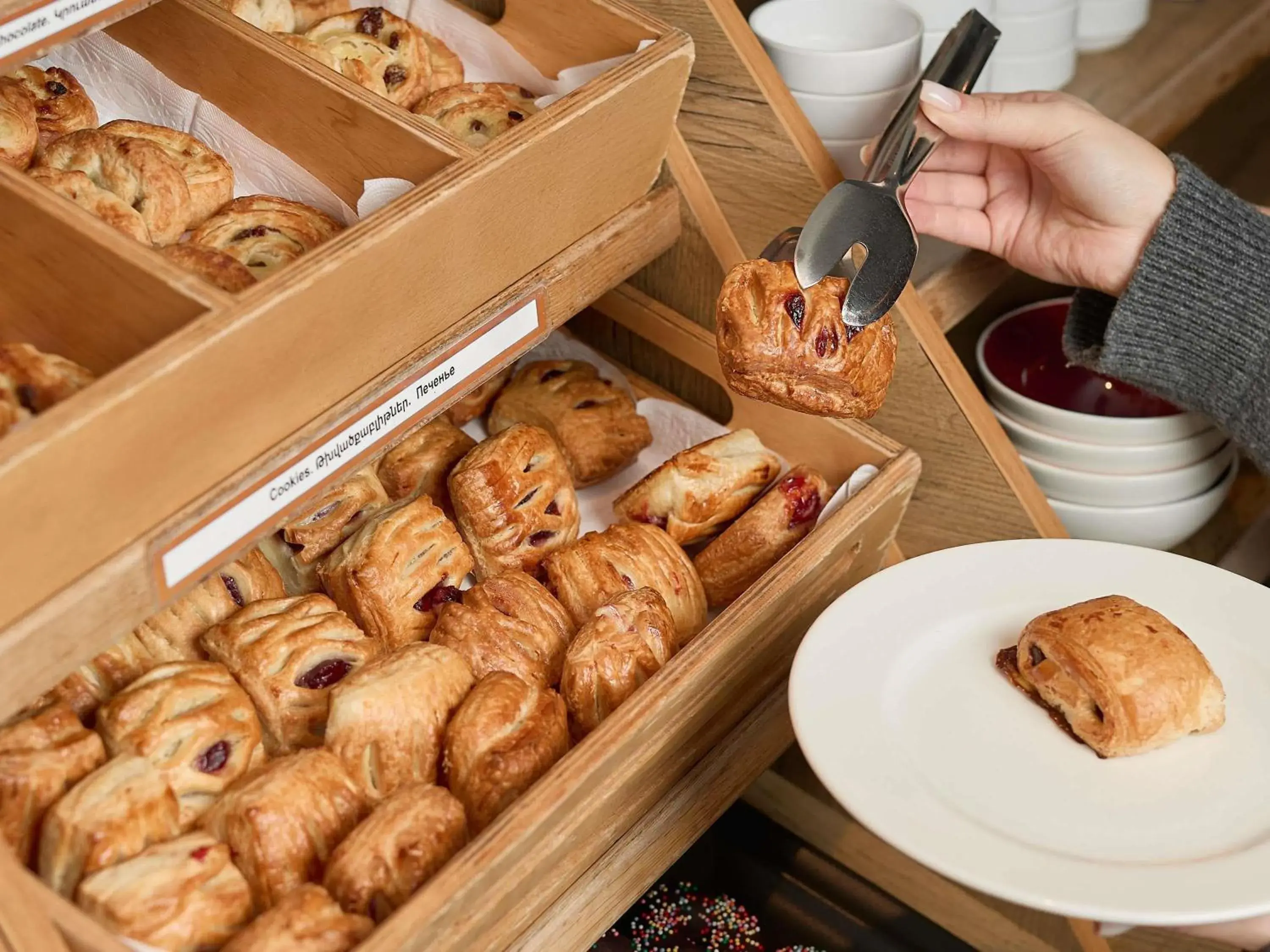 Restaurant/places to eat in ibis Yerevan Center Restaurant/places to eat in ibis Yerevan Center