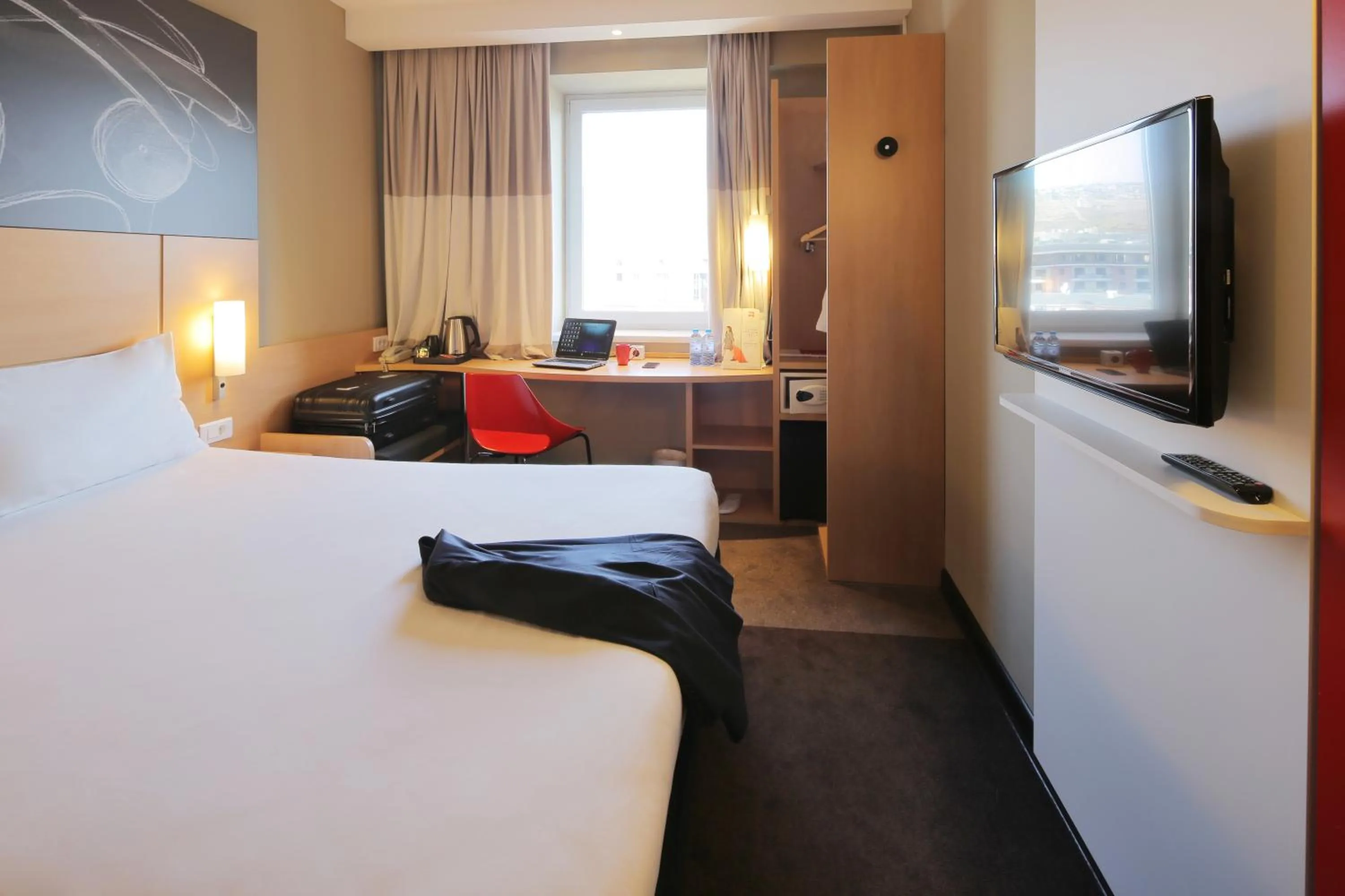 Decorative detail, Bed in ibis Yerevan Center