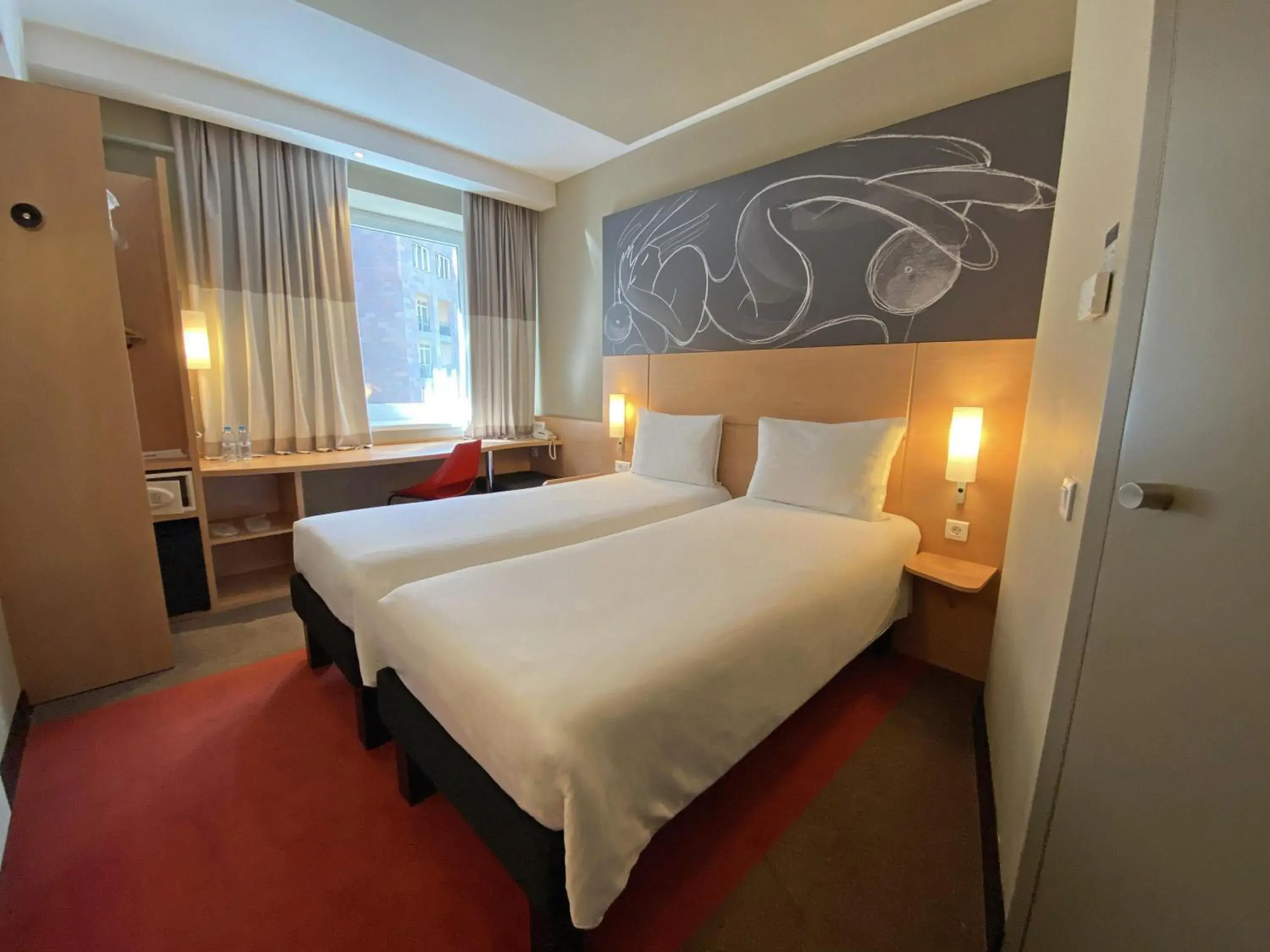 Bedroom, Bed in ibis Yerevan Center Bedroom, Bed in ibis Yerevan Center