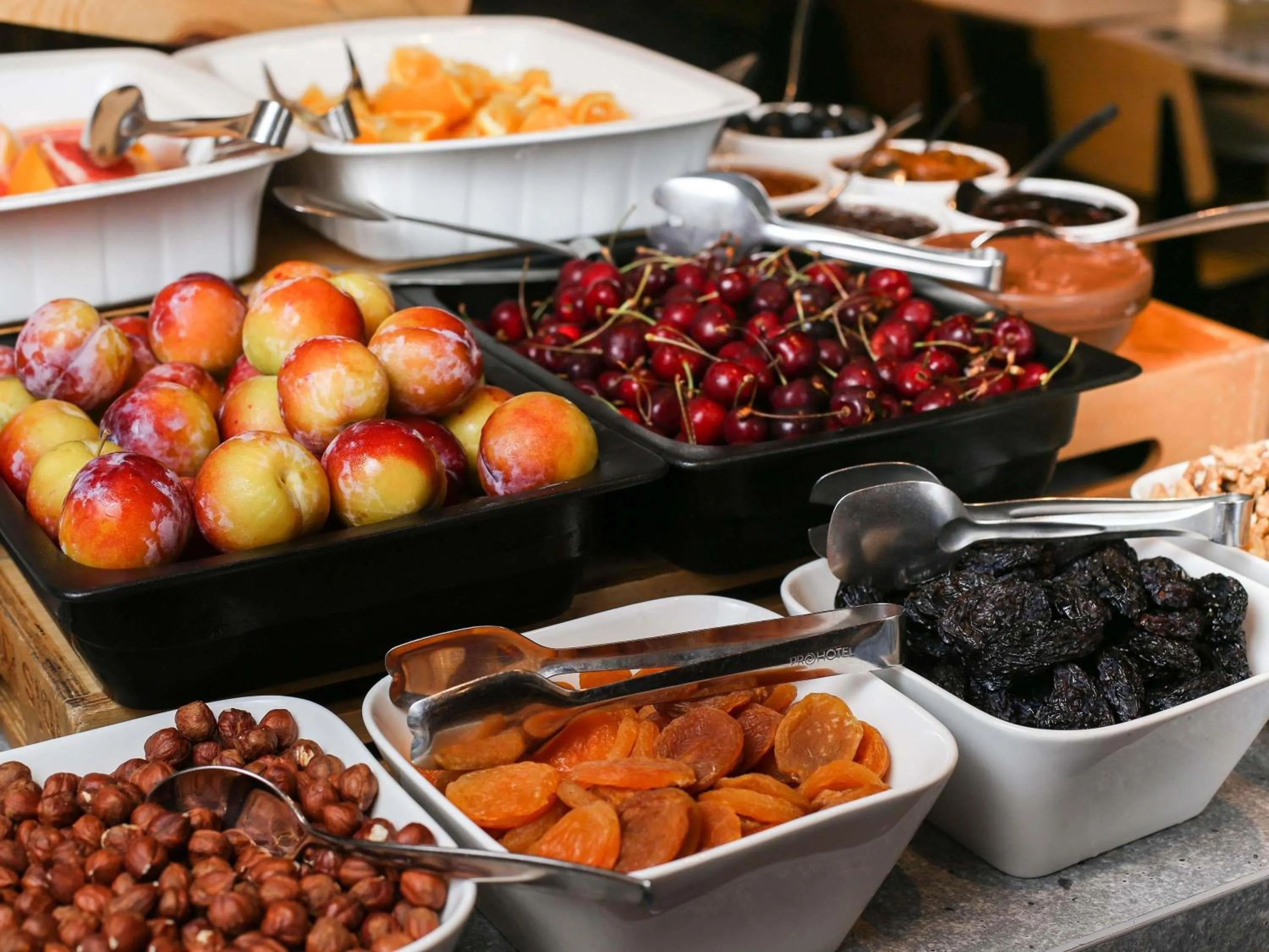 Restaurant/places to eat in ibis Yerevan Center