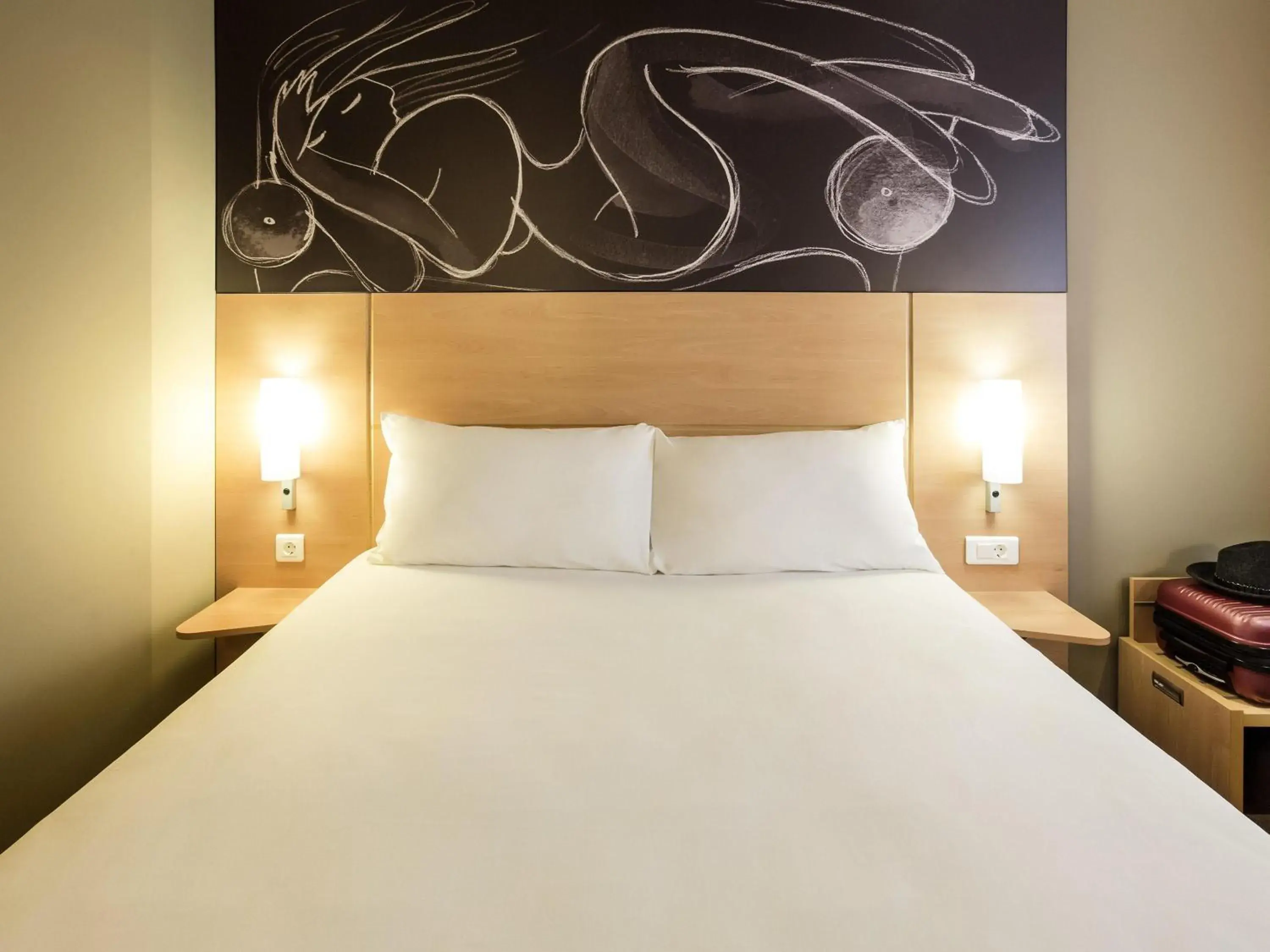 Bedroom, Bed in ibis Yerevan Center Bedroom, Bed in ibis Yerevan Center