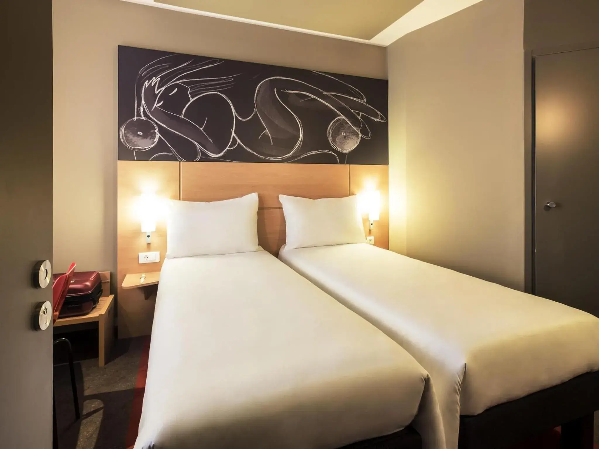 Bedroom, Bed in ibis Yerevan Center Bedroom, Bed in ibis Yerevan Center