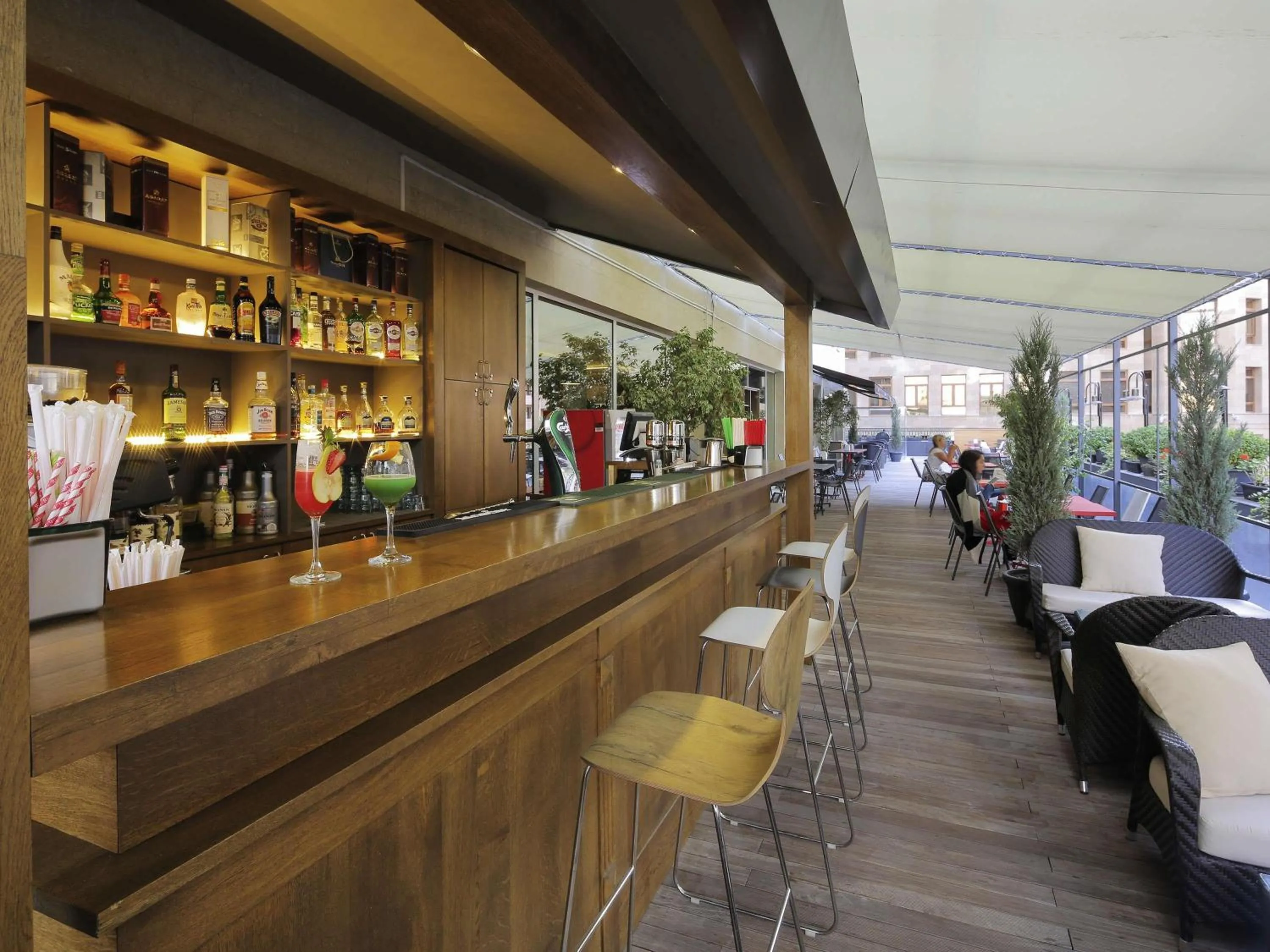 Lounge or bar in ibis Yerevan Center