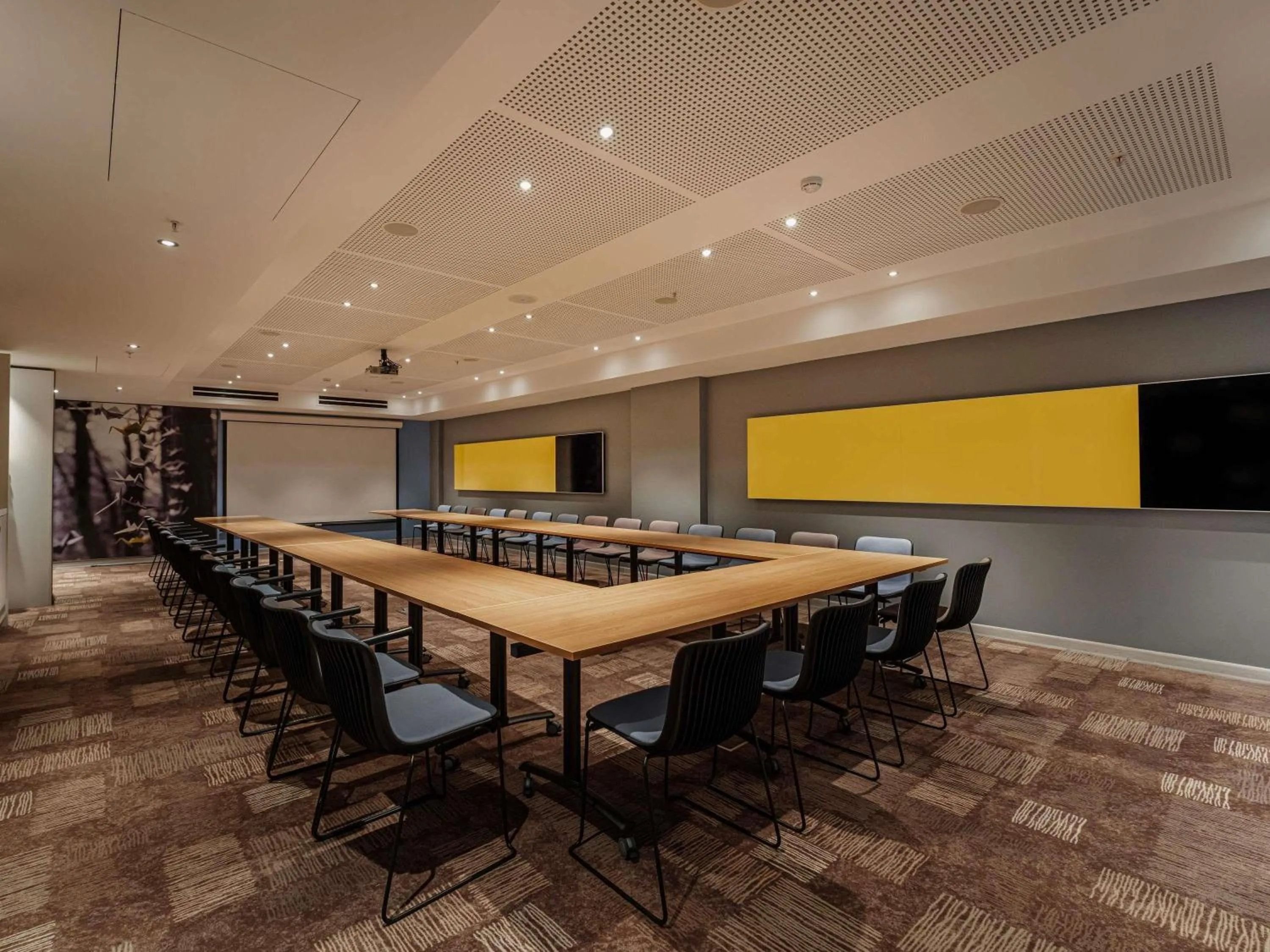 Meeting/conference room in ibis Yerevan Center