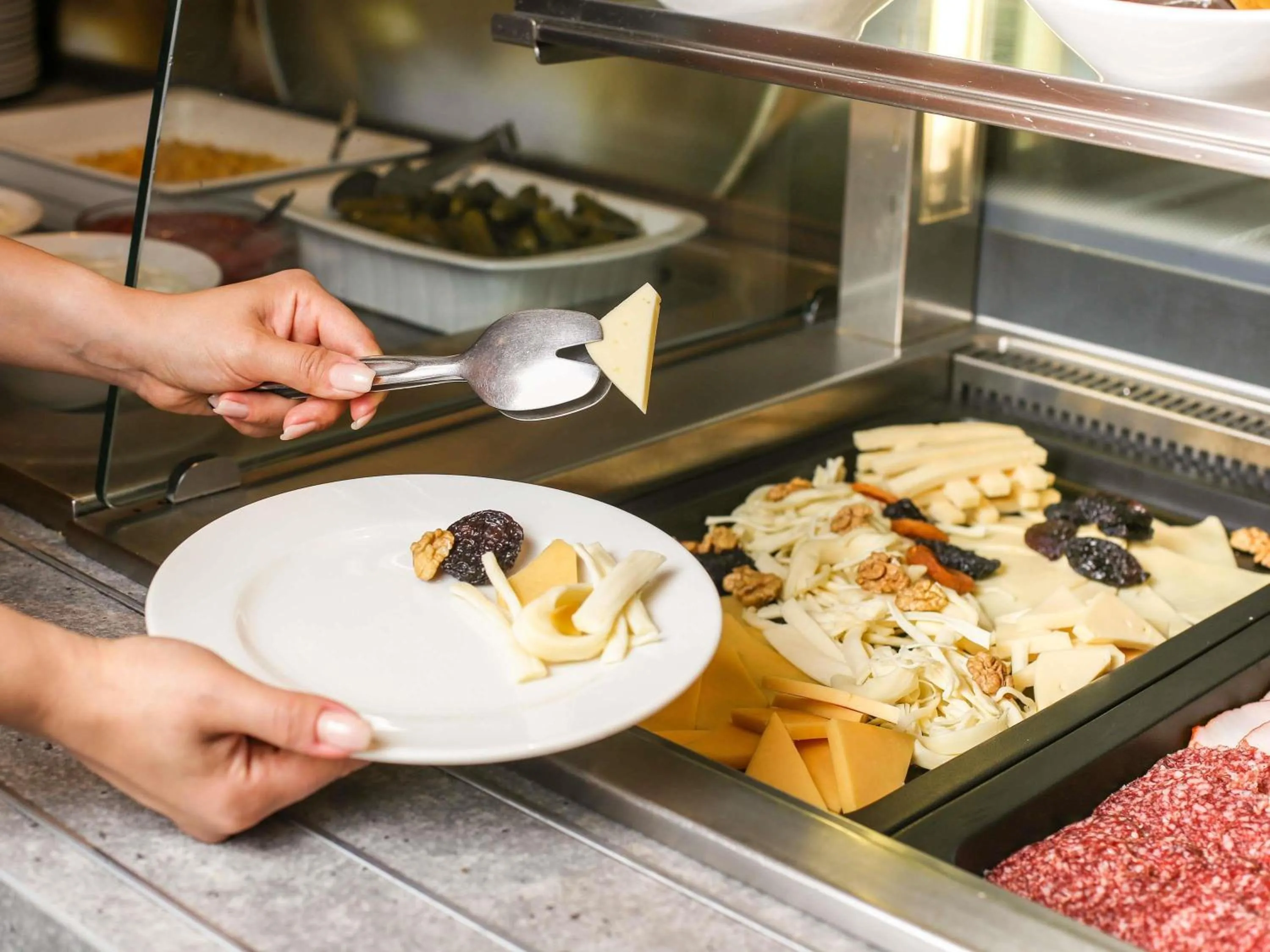 Restaurant/places to eat in ibis Yerevan Center