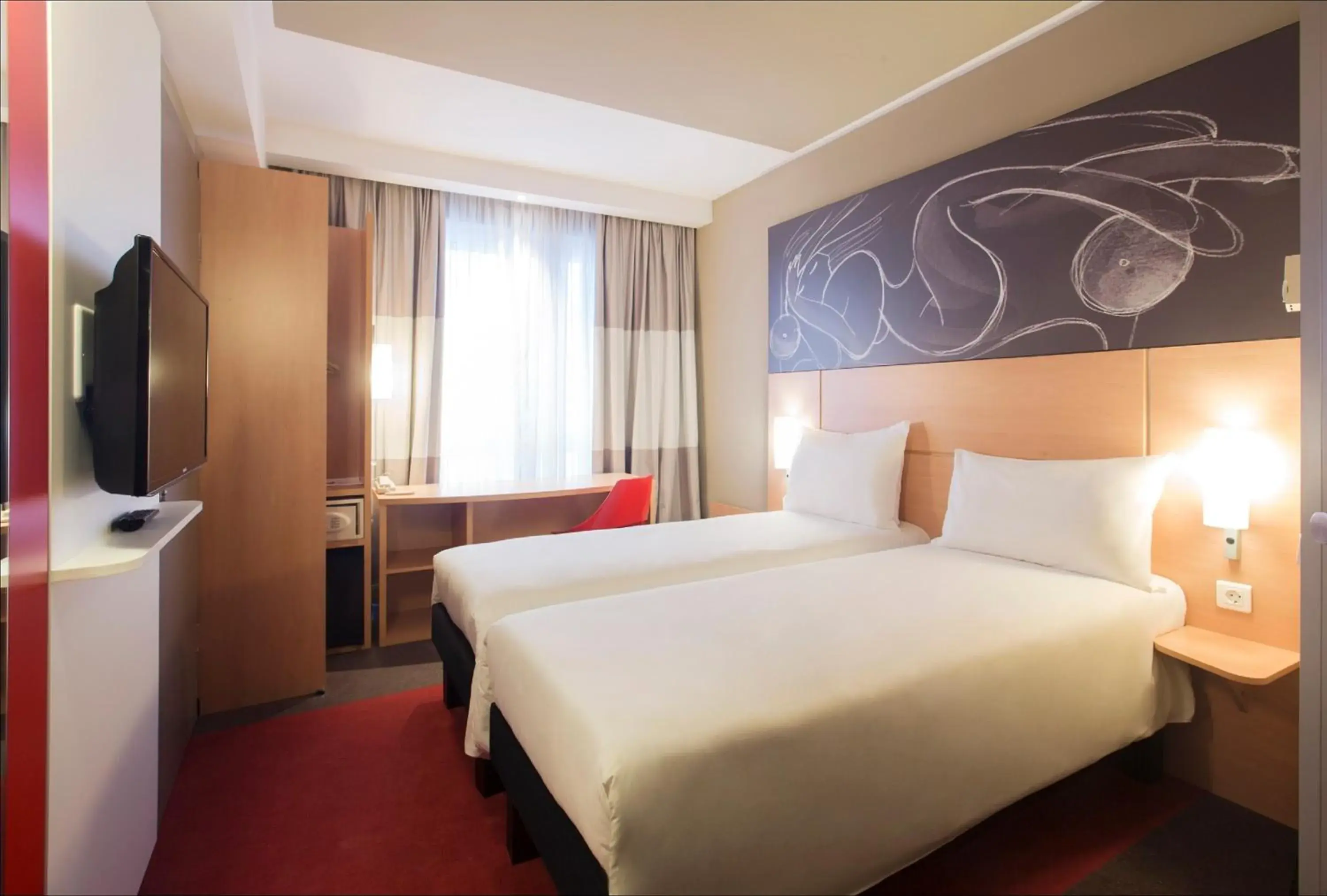 Bed in ibis Yerevan Center Bed in ibis Yerevan Center