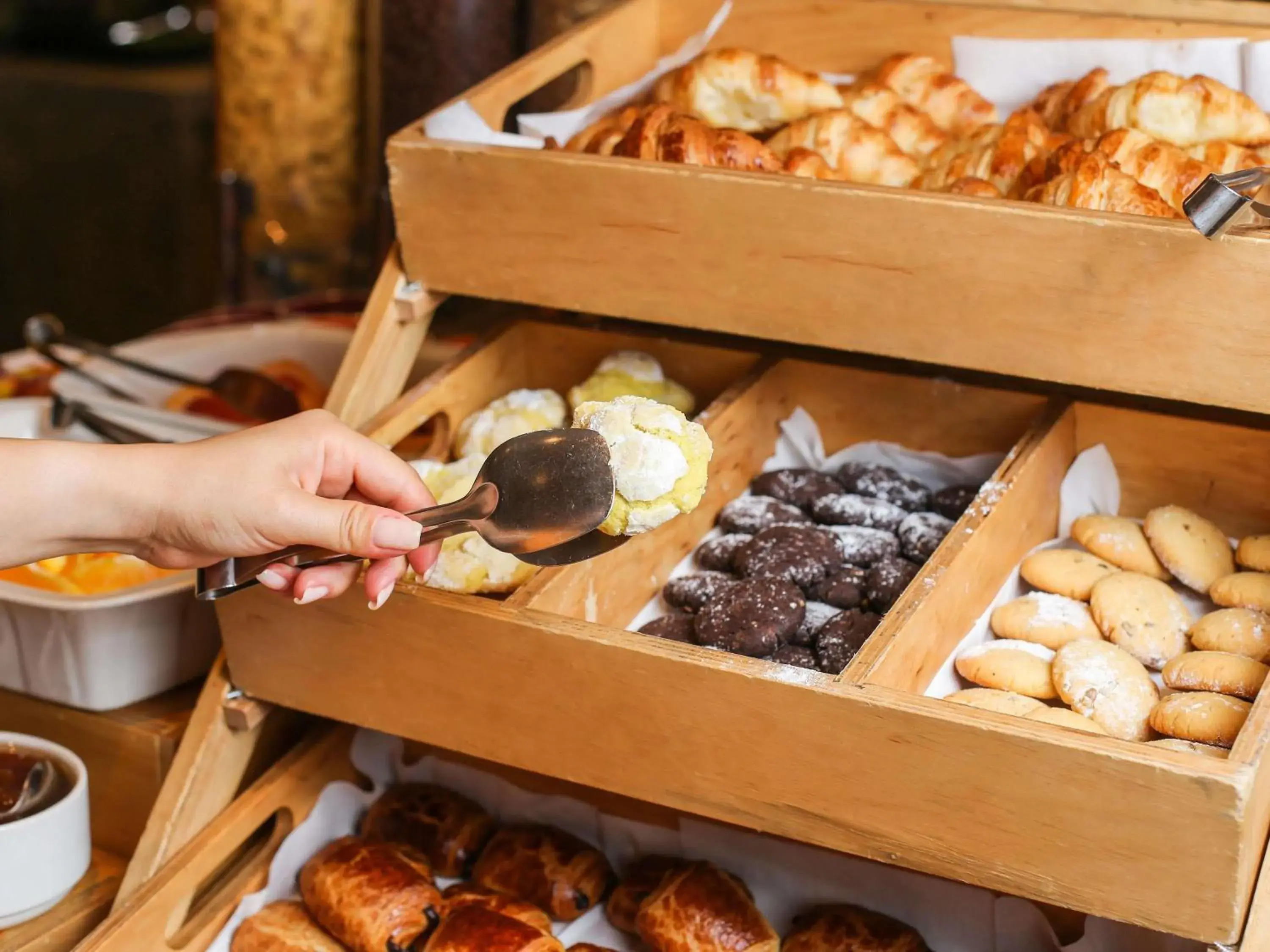 Restaurant/places to eat in ibis Yerevan Center Restaurant/places to eat in ibis Yerevan Center