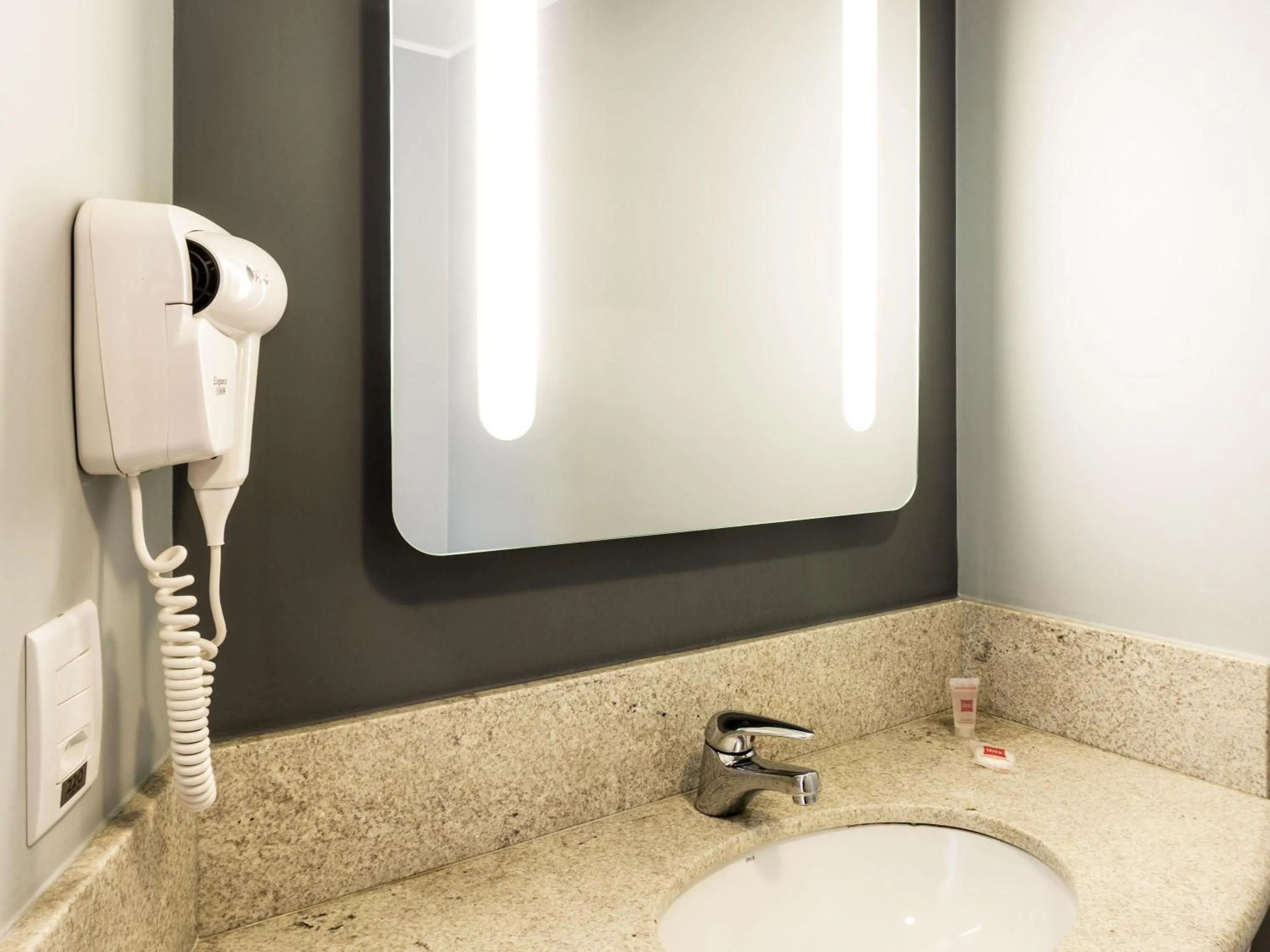 Bedroom in ibis Rio Porto Atlantico