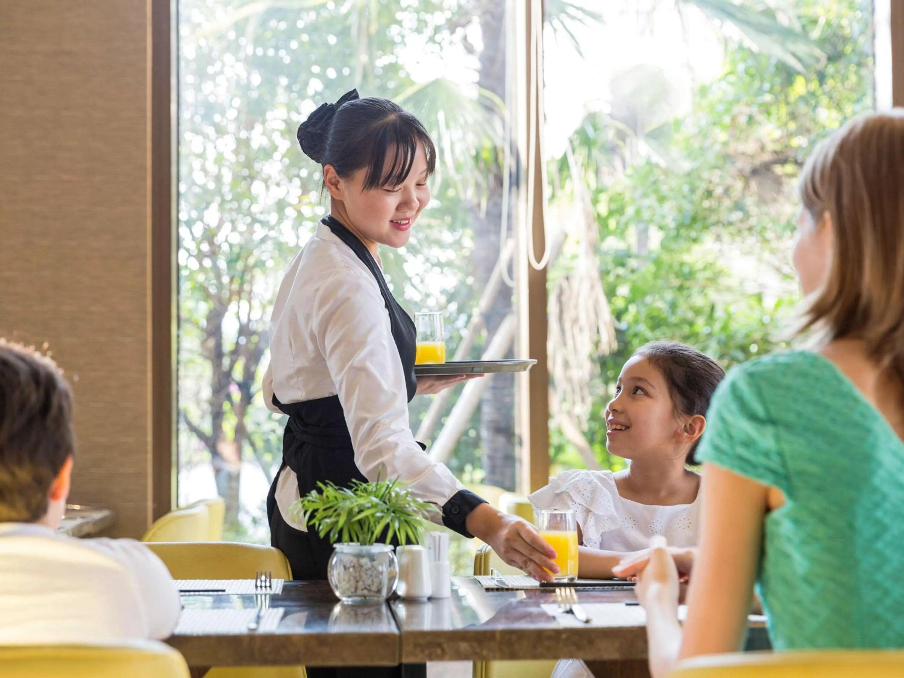 Restaurant/places to eat in Novotel Nanchang Sunac