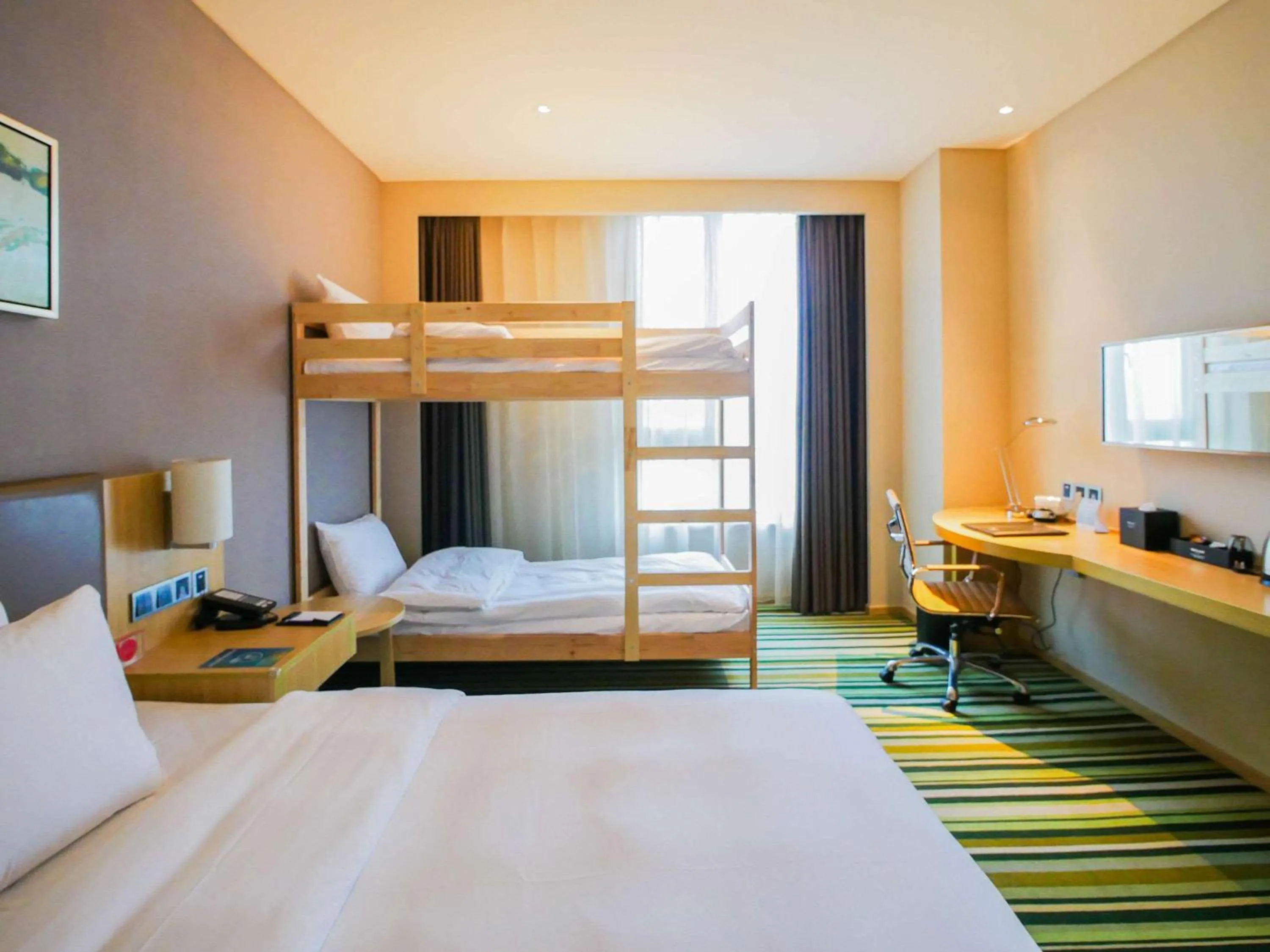 Photo of the whole room in Mercure Nanchang Sunac