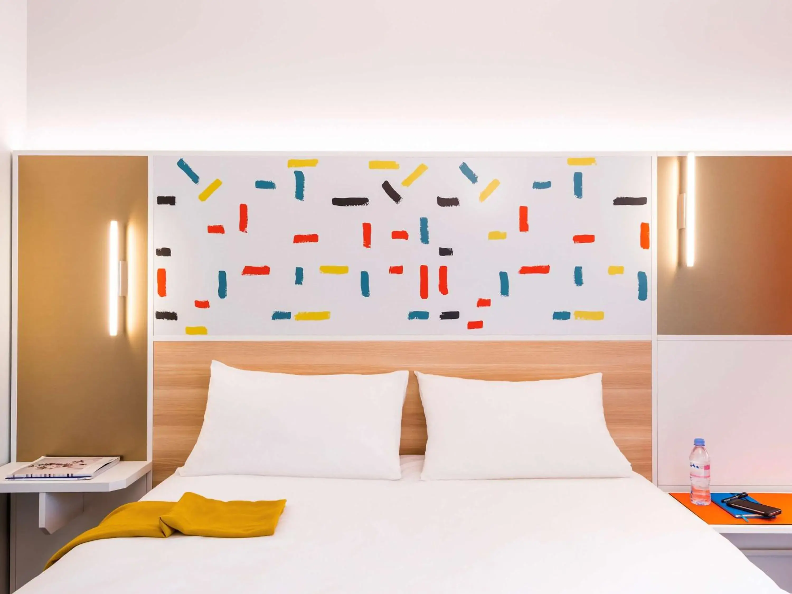 Photo of the whole room, Bed in ibis Styles Guyancourt Versailles Photo of the whole room, Bed in ibis Styles Guyancourt Versailles