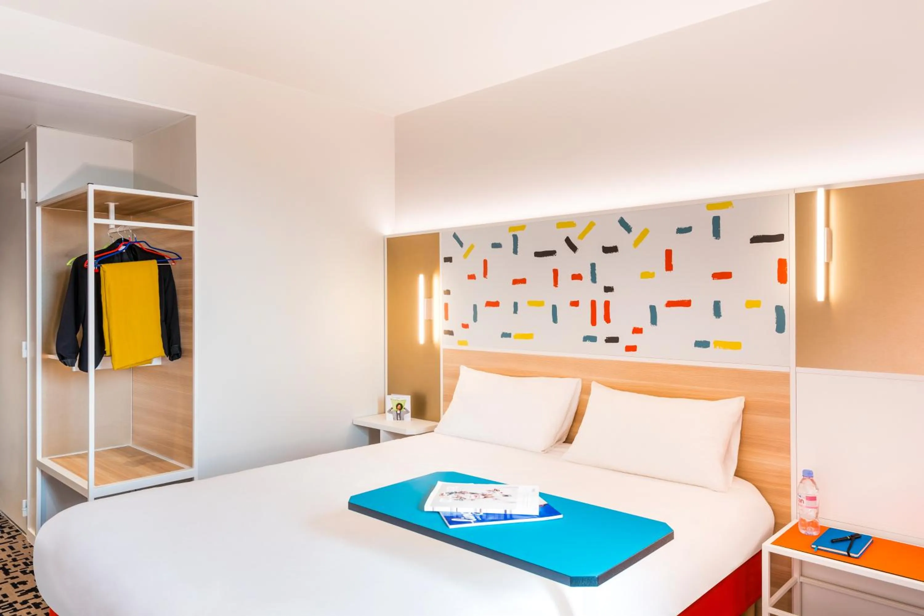 Bedroom, Bed in ibis Styles Guyancourt Versailles