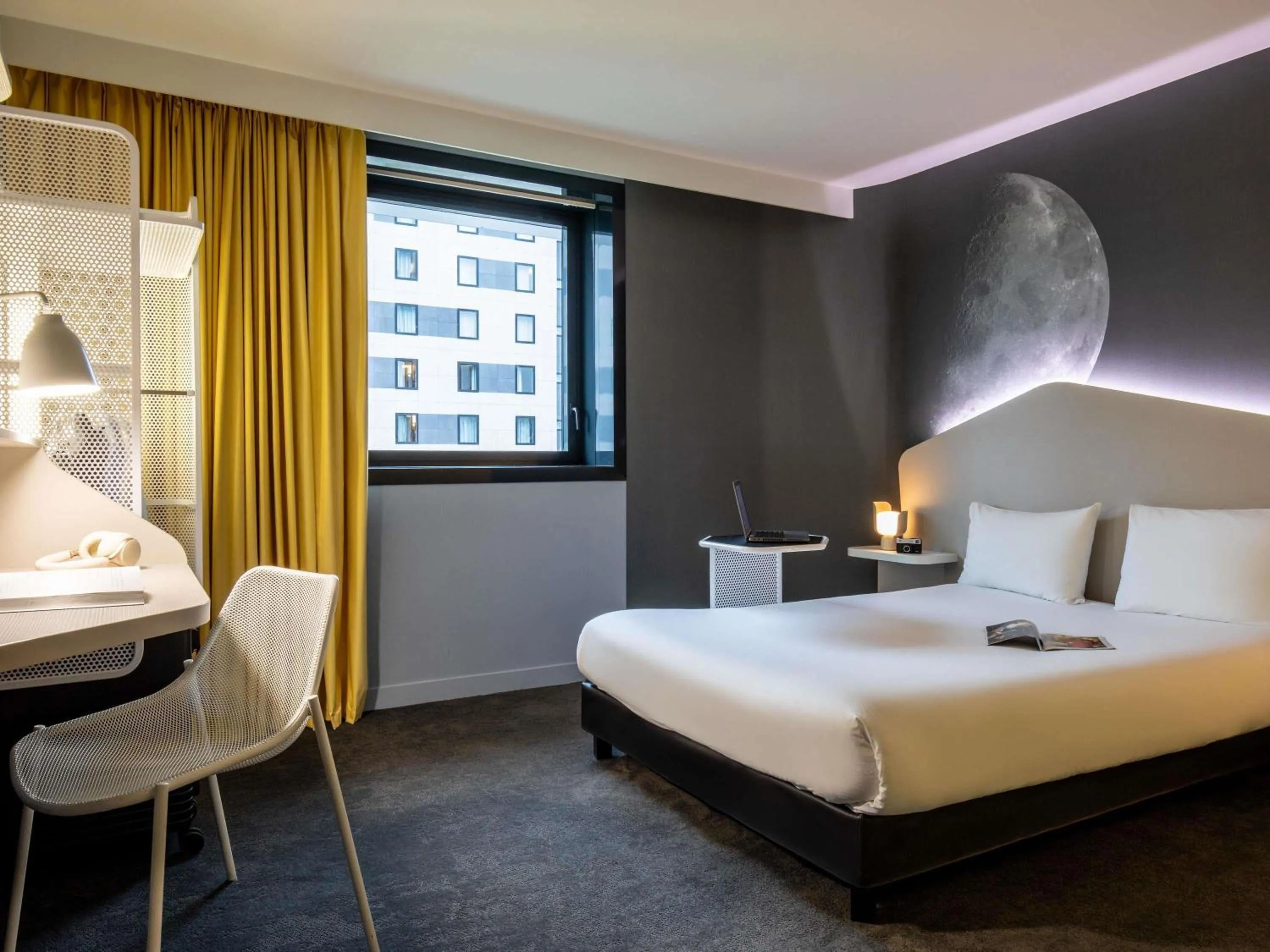 Bedroom, Bed in ibis Styles Paris Charles de Gaulle Airport