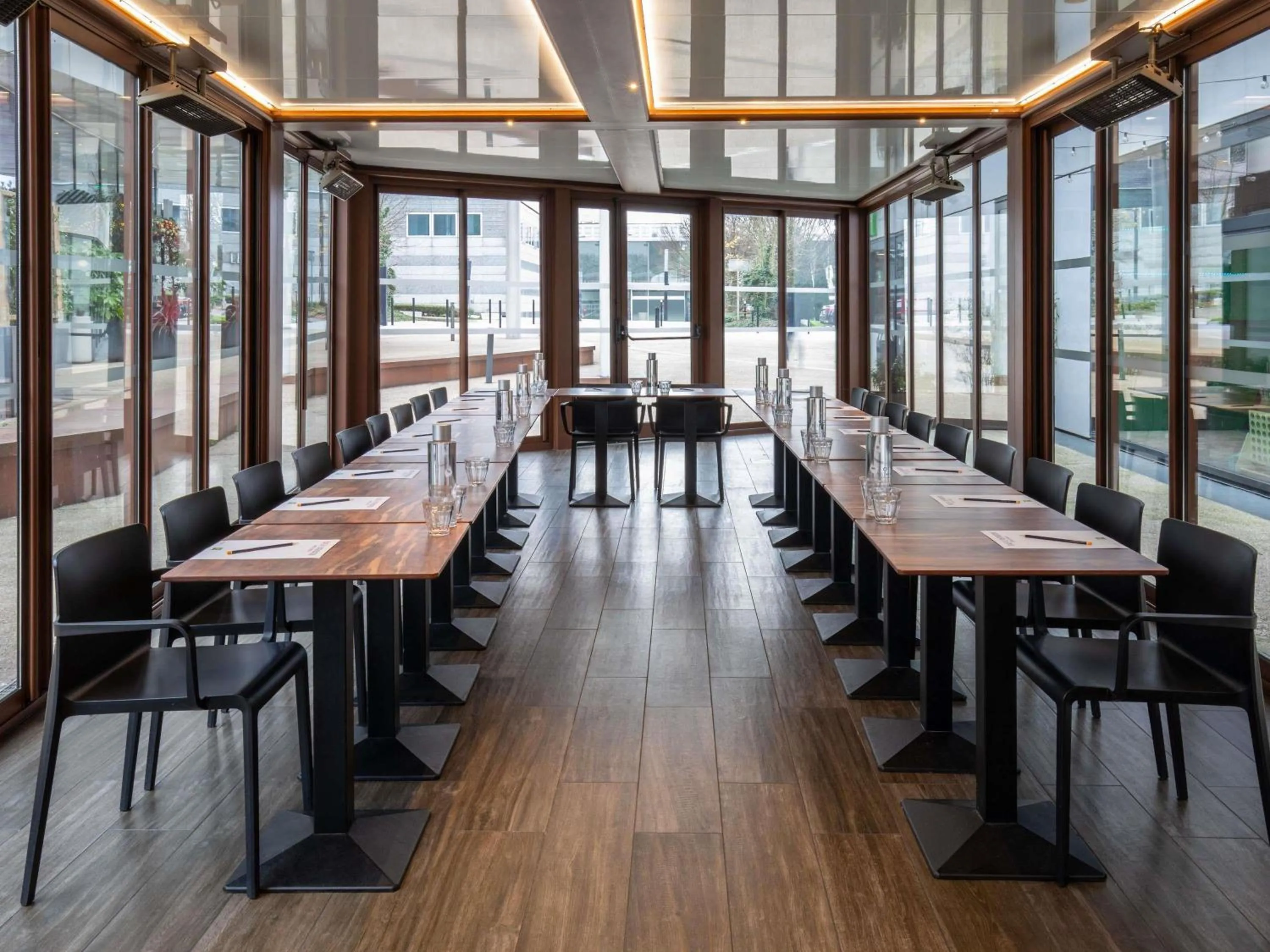 Restaurant/places to eat in ibis Styles Paris Charles de Gaulle Airport