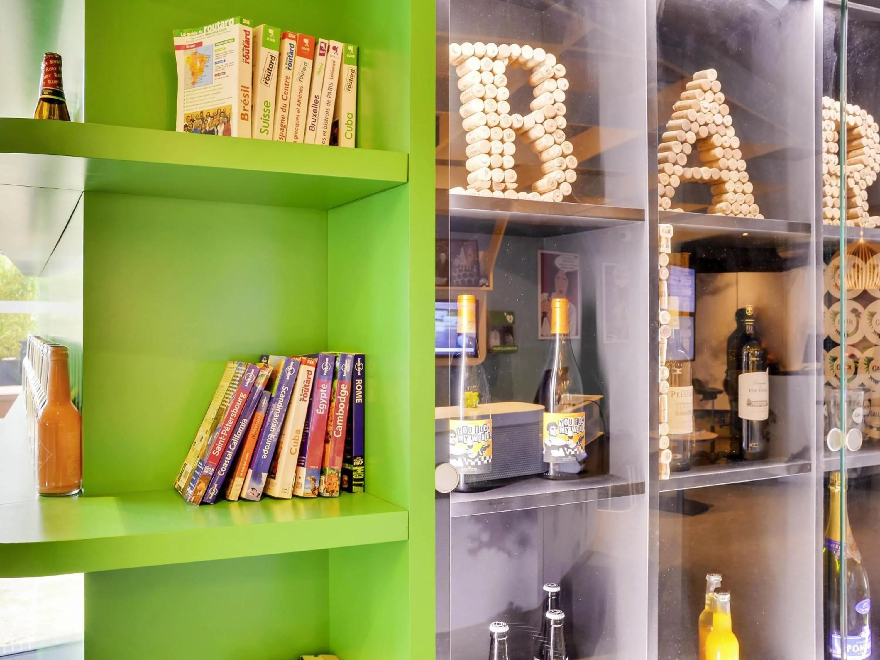 Lounge or bar in ibis Styles Paris Charles de Gaulle Airport