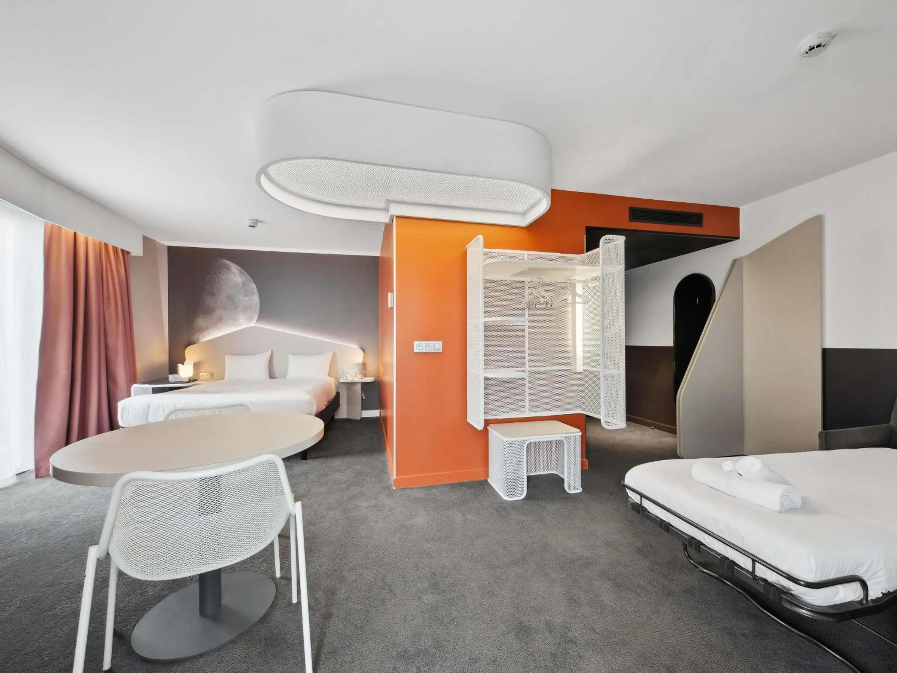 Bedroom, Bed in ibis Styles Paris Charles de Gaulle Airport Bedroom, Bed in ibis Styles Paris Charles de Gaulle Airport