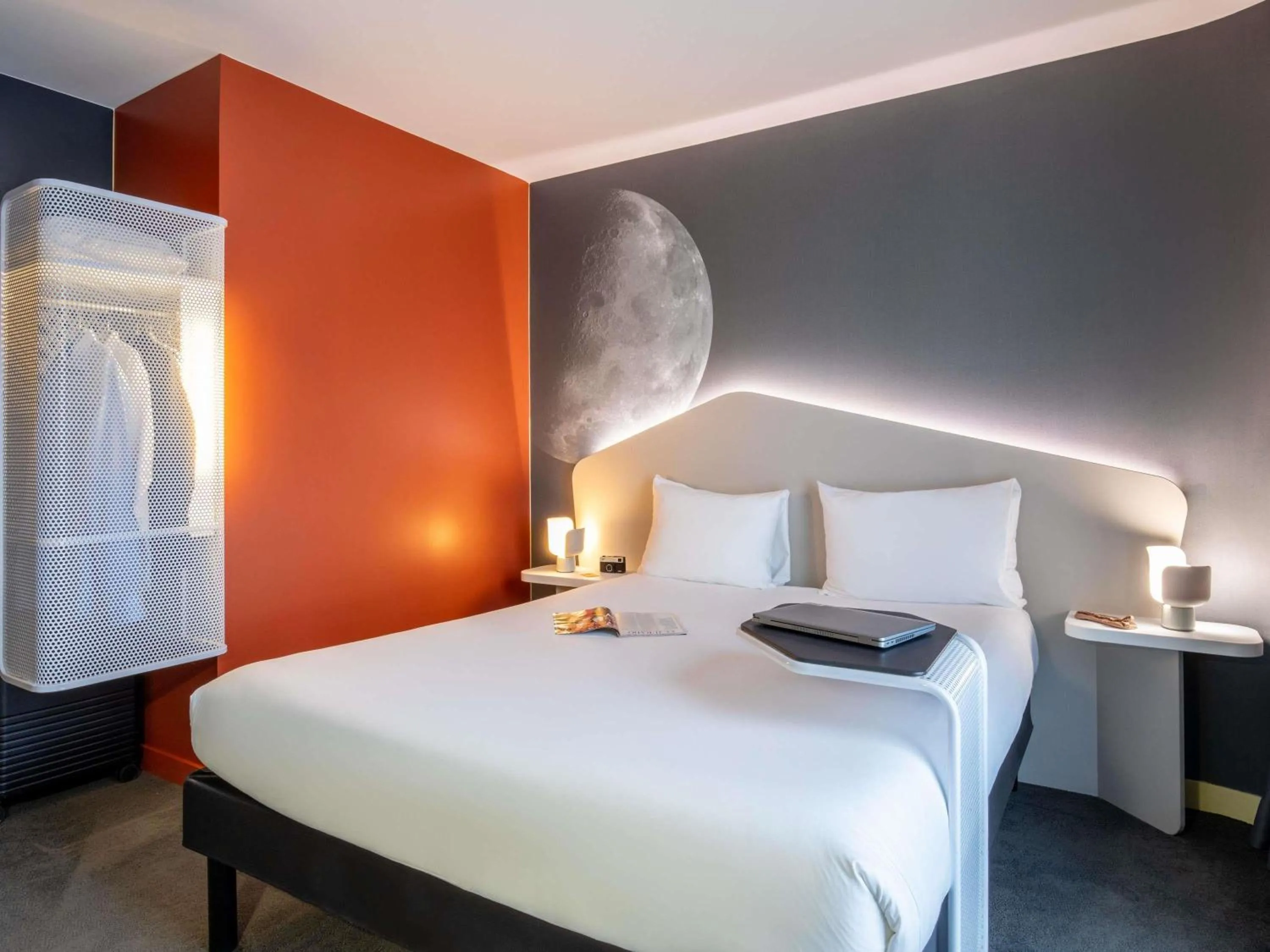 Bedroom, Bed in ibis Styles Paris Charles de Gaulle Airport