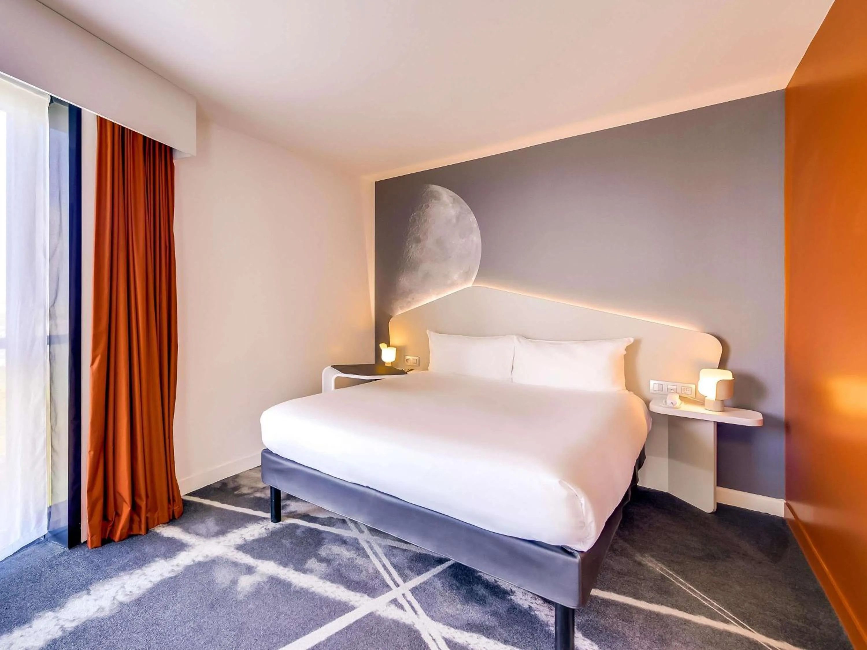 Bedroom, Bed in ibis Styles Paris Charles de Gaulle Airport