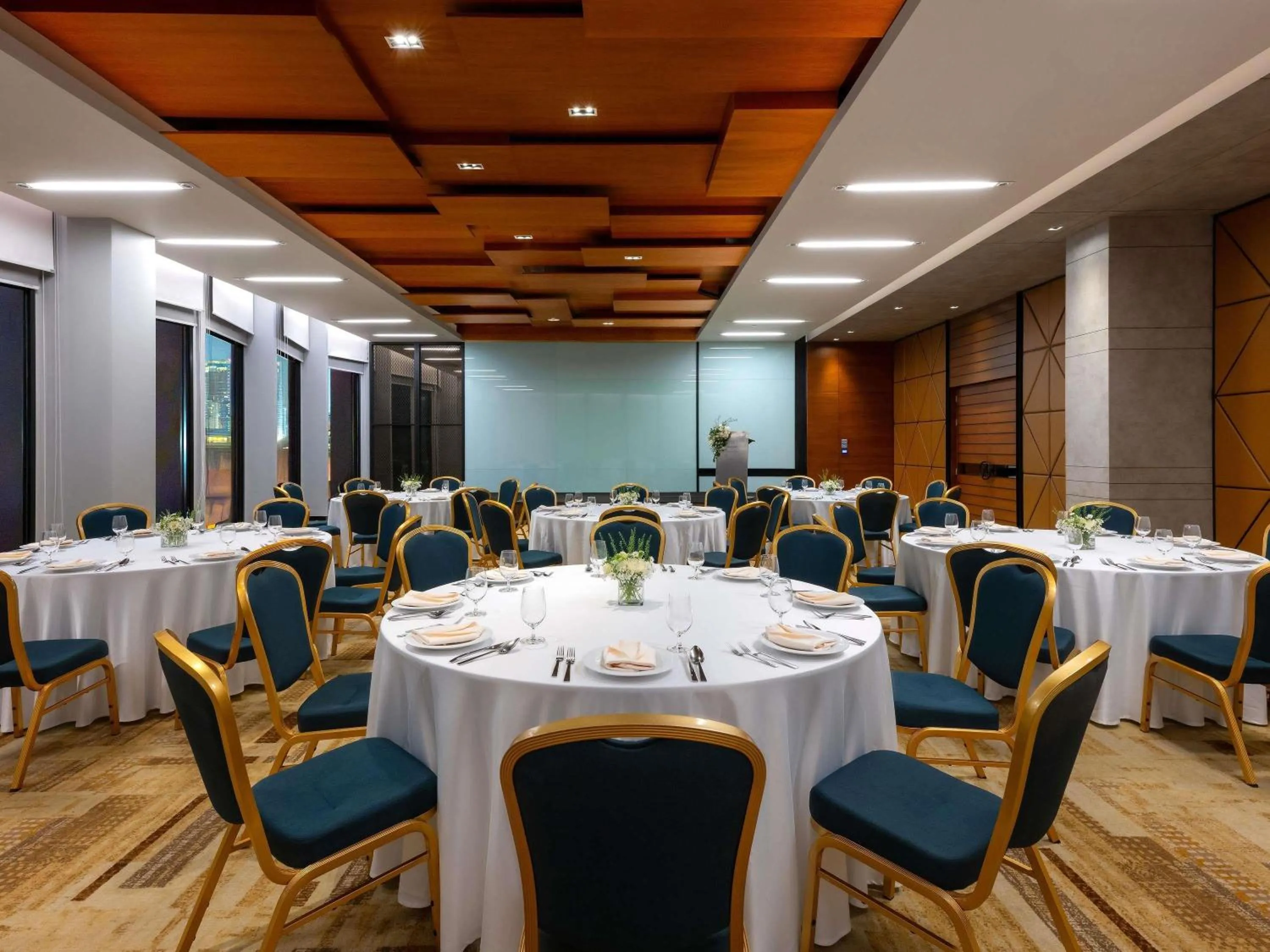 Meeting/conference room in Mercure Bangkok Makkasan