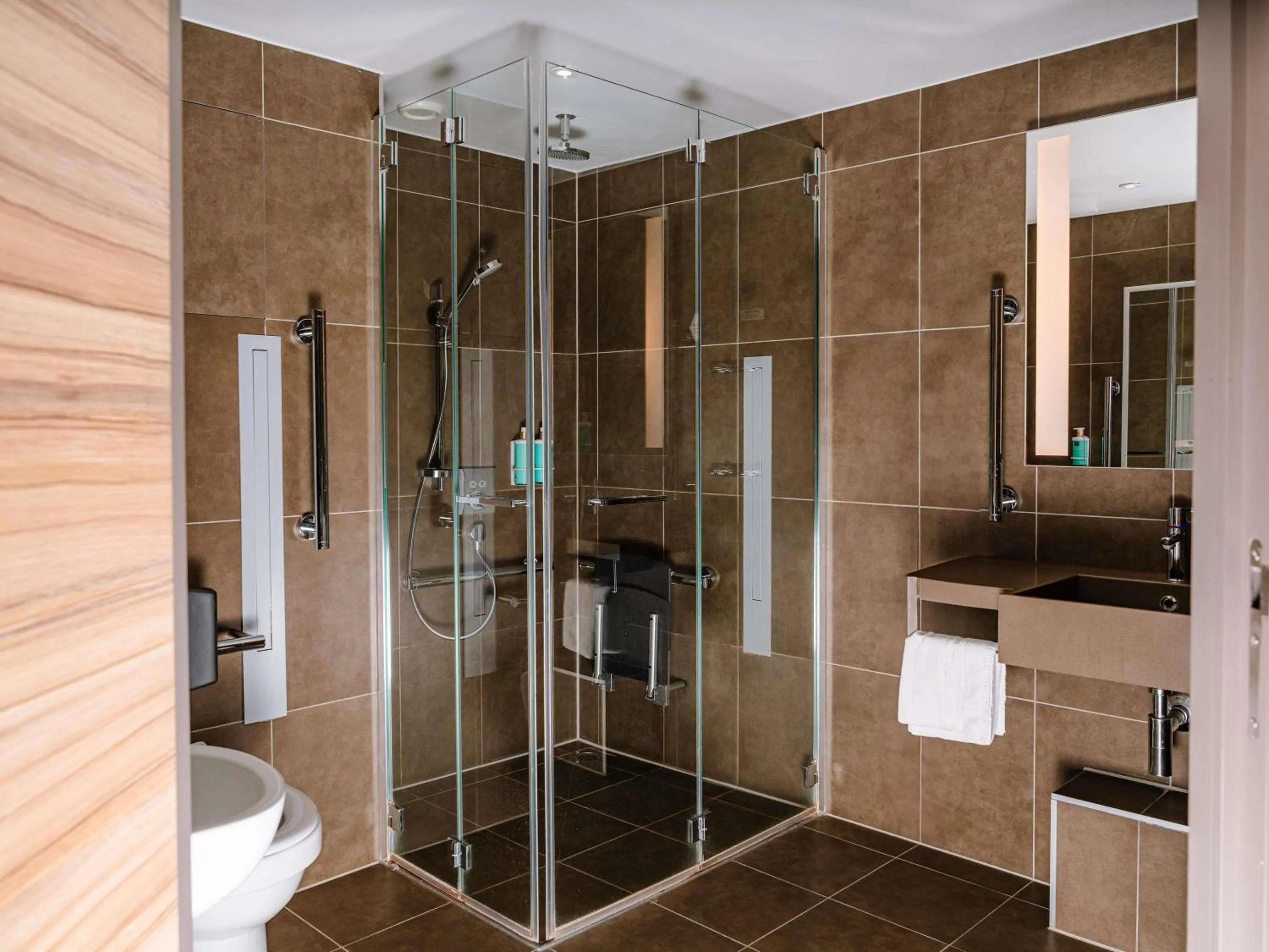 Bedroom in Novotel London Canary Wharf