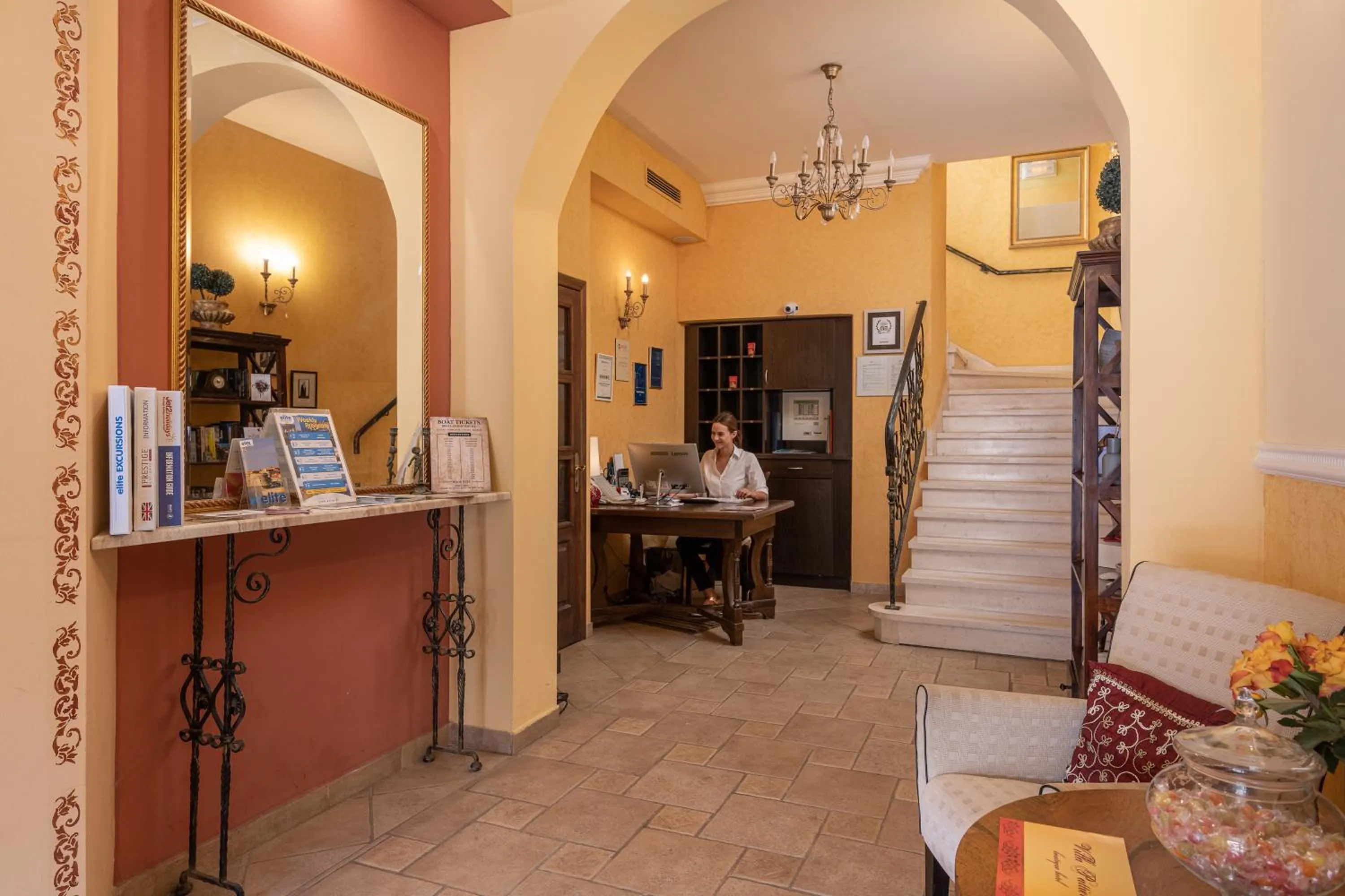 Lobby or reception in Boutique Hotel Villa Pattiera