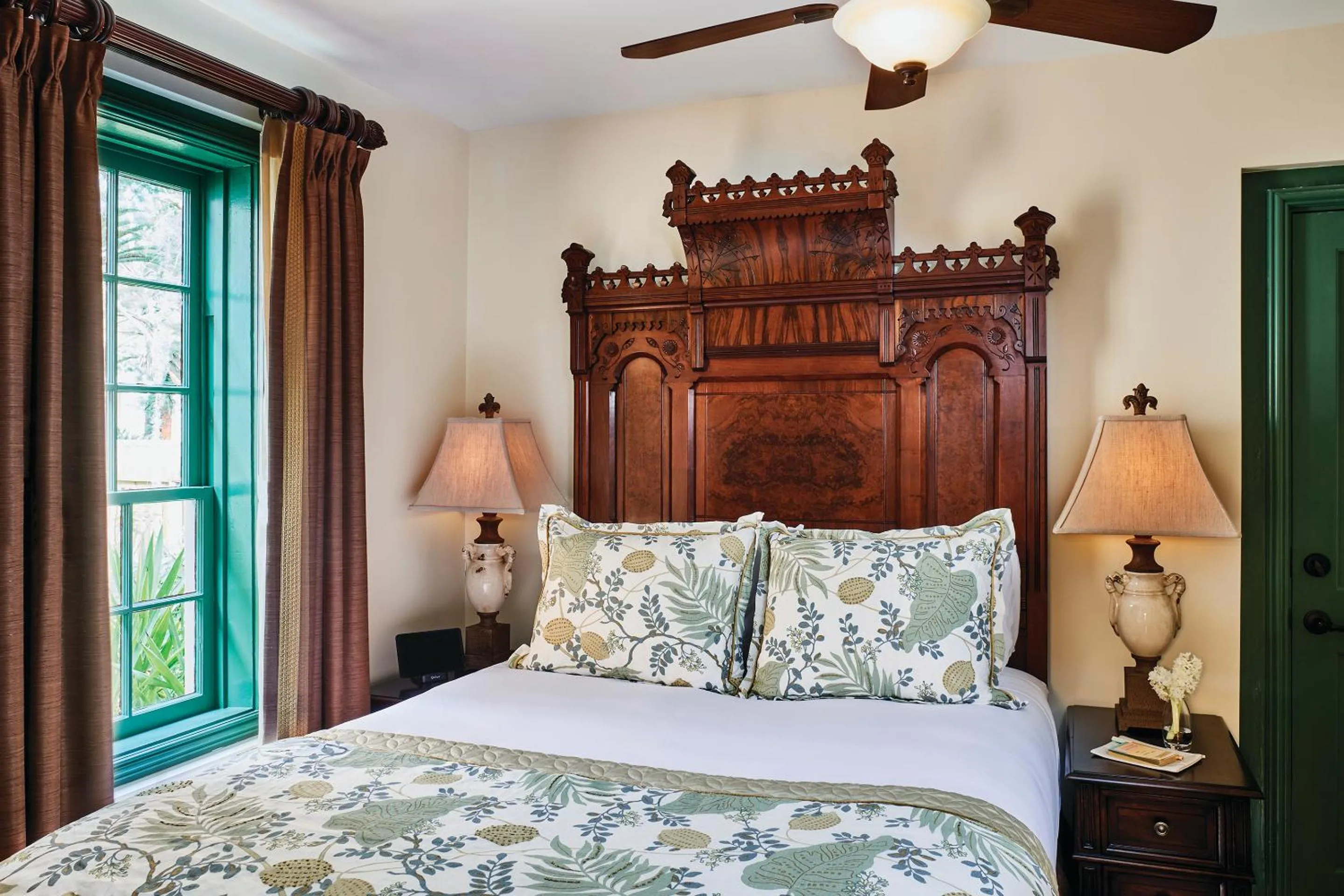 Bed in The Collector Inn (Adults Only) - Saint Augustine