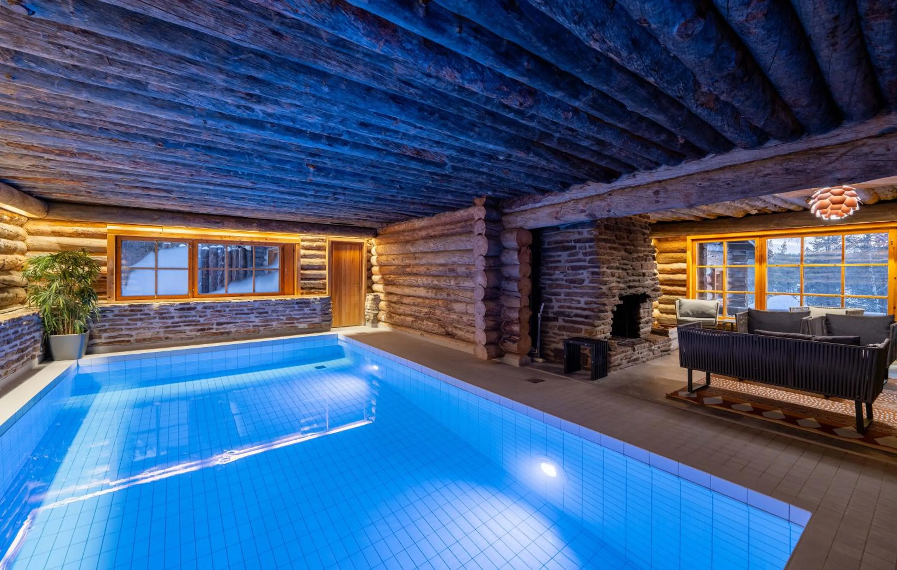 Pool view in Kuukkeli Log Houses Aurora Resort