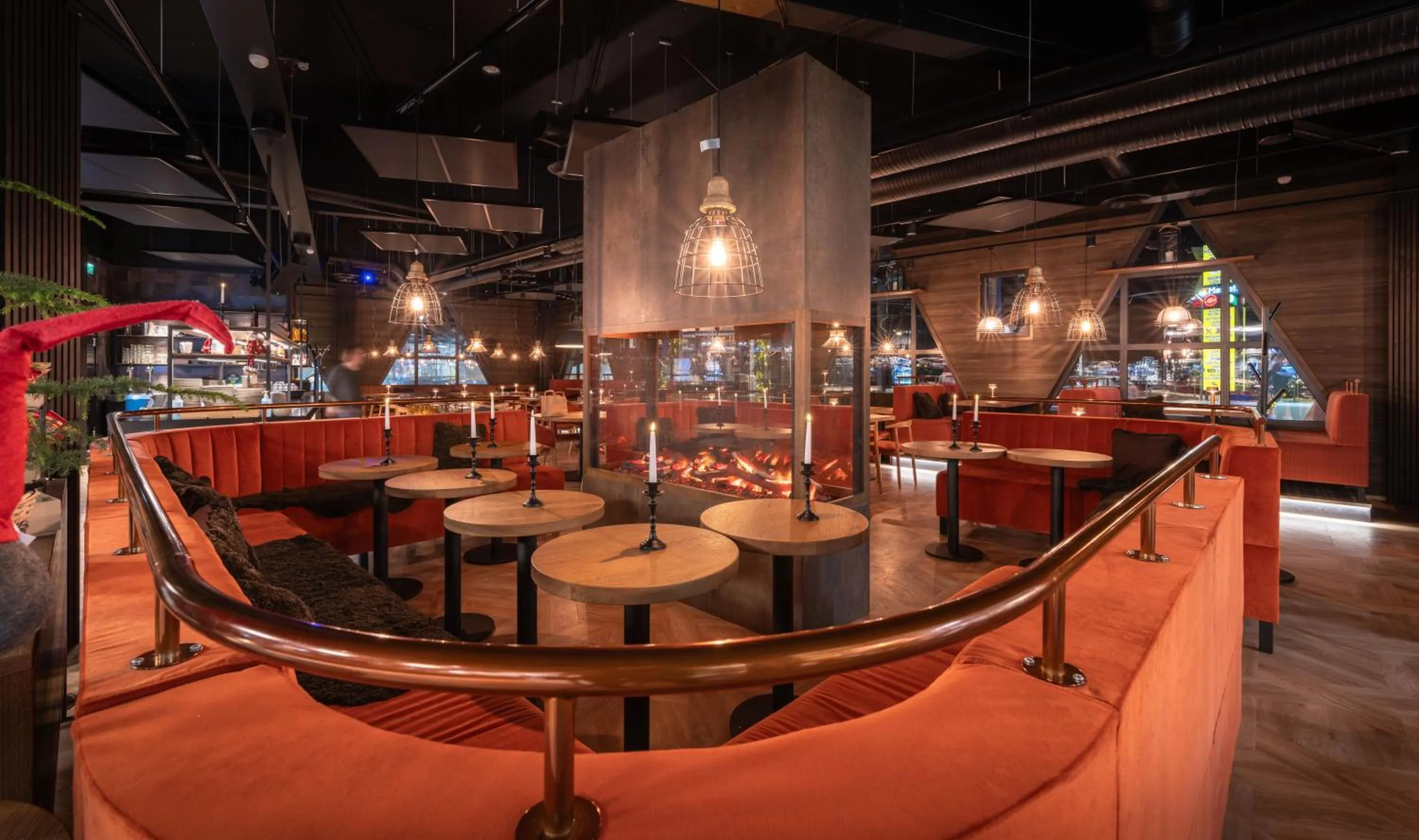 Restaurant/places to eat in Kuukkeli Log Houses Aurora Resort