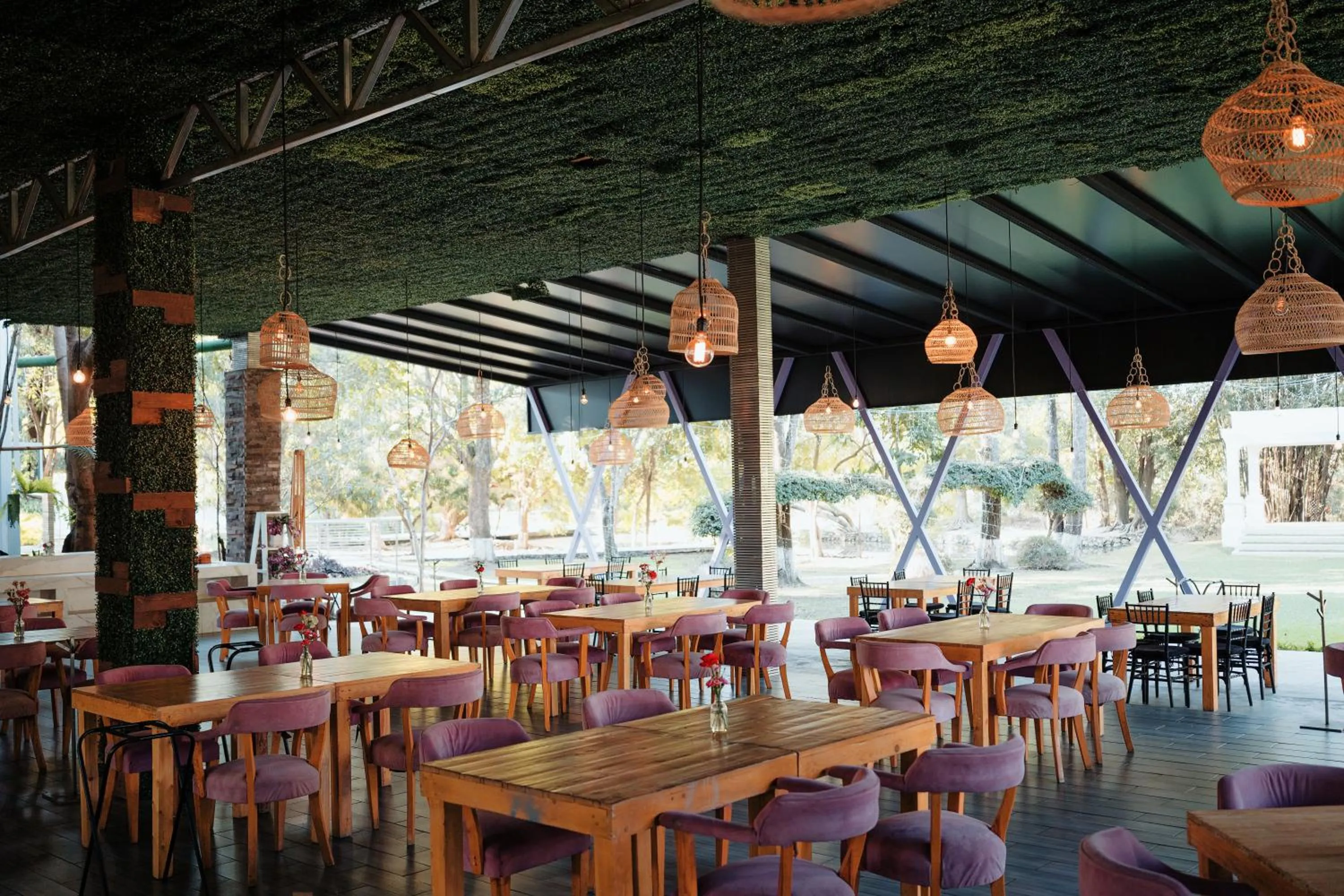 Restaurant/places to eat in Rancho Macloy Hotel Spa & Social Events