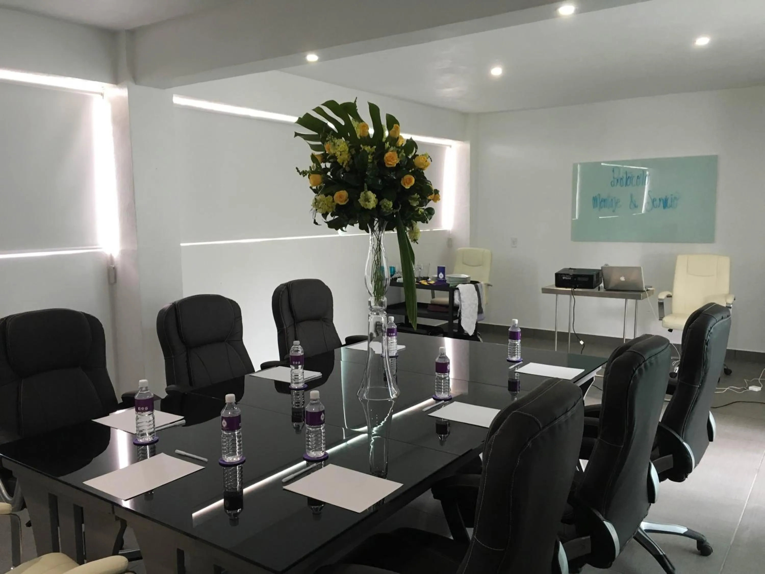 Business facilities in Rancho Macloy Hotel Spa & Social Events