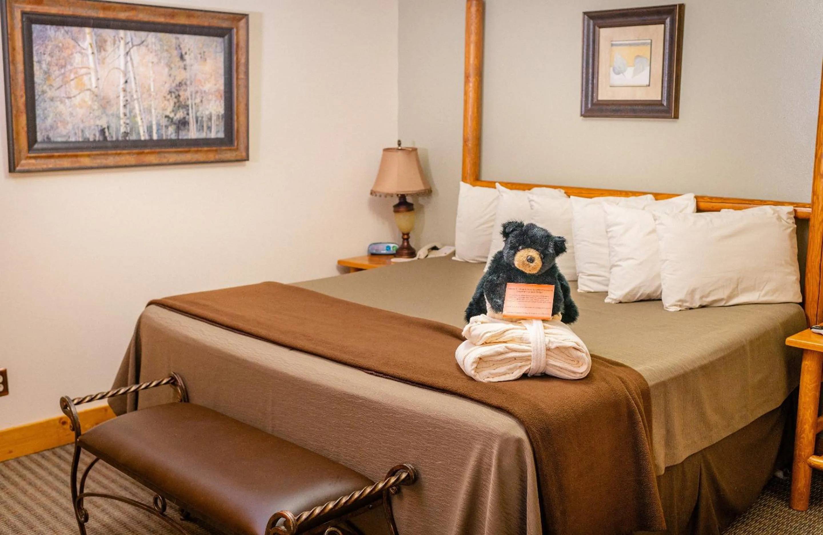 Bed in Spearfish Canyon Lodge